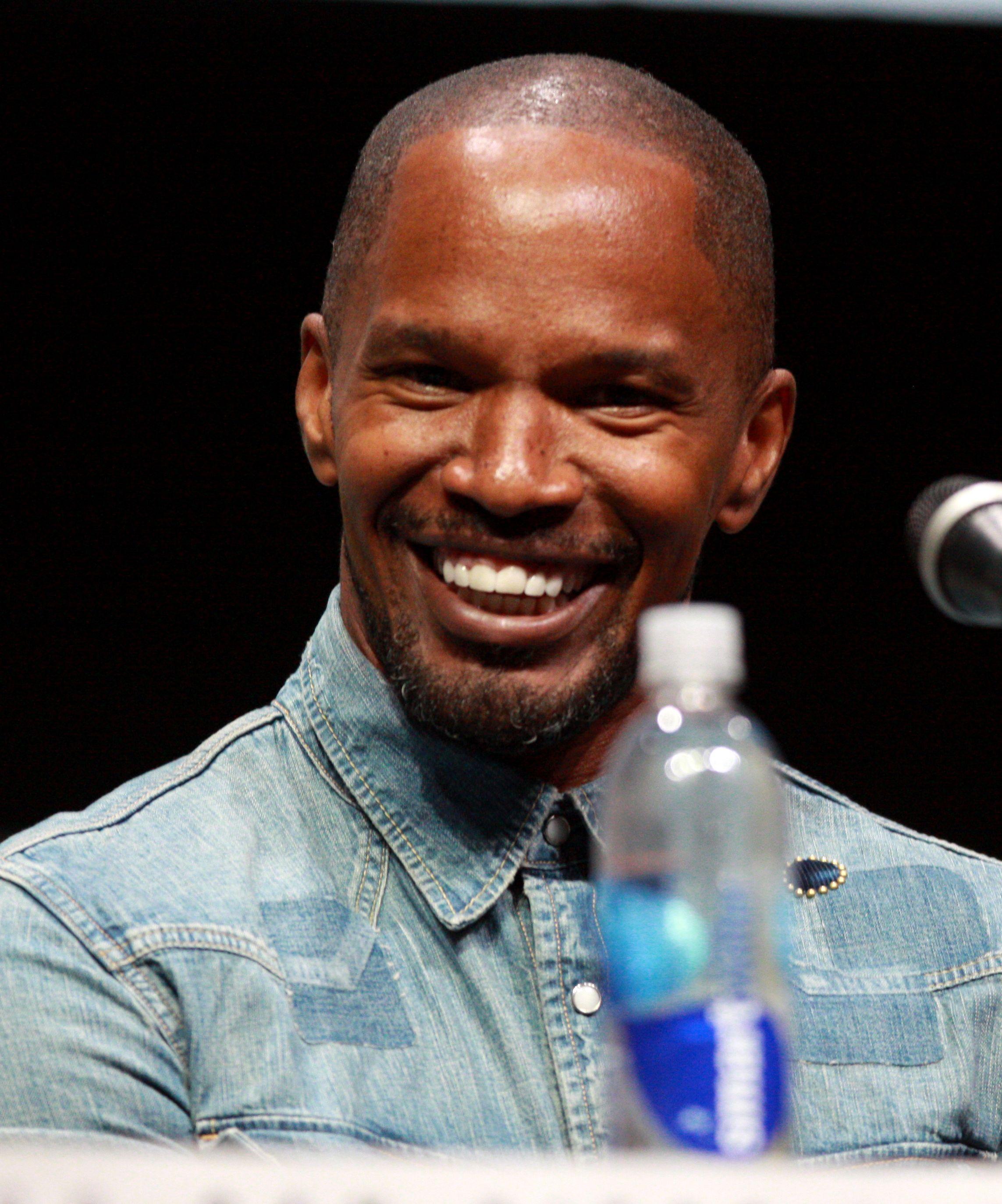 2286x2748 Jamie Foxx