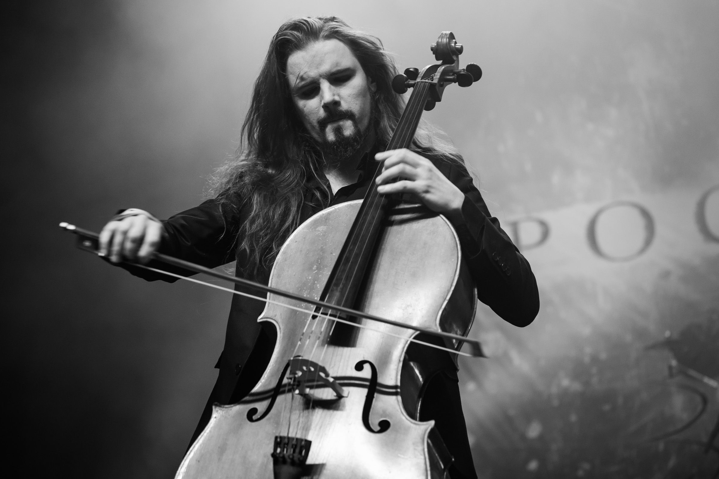2400x1600 Apocalyptica Wallpaper