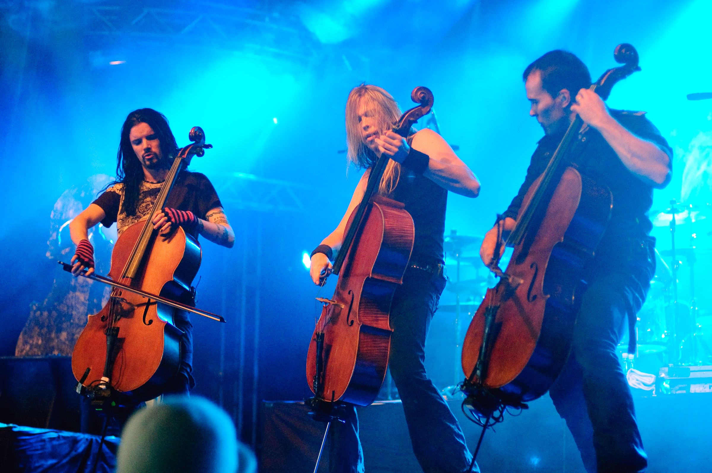 2400x1596 Apocalyptica