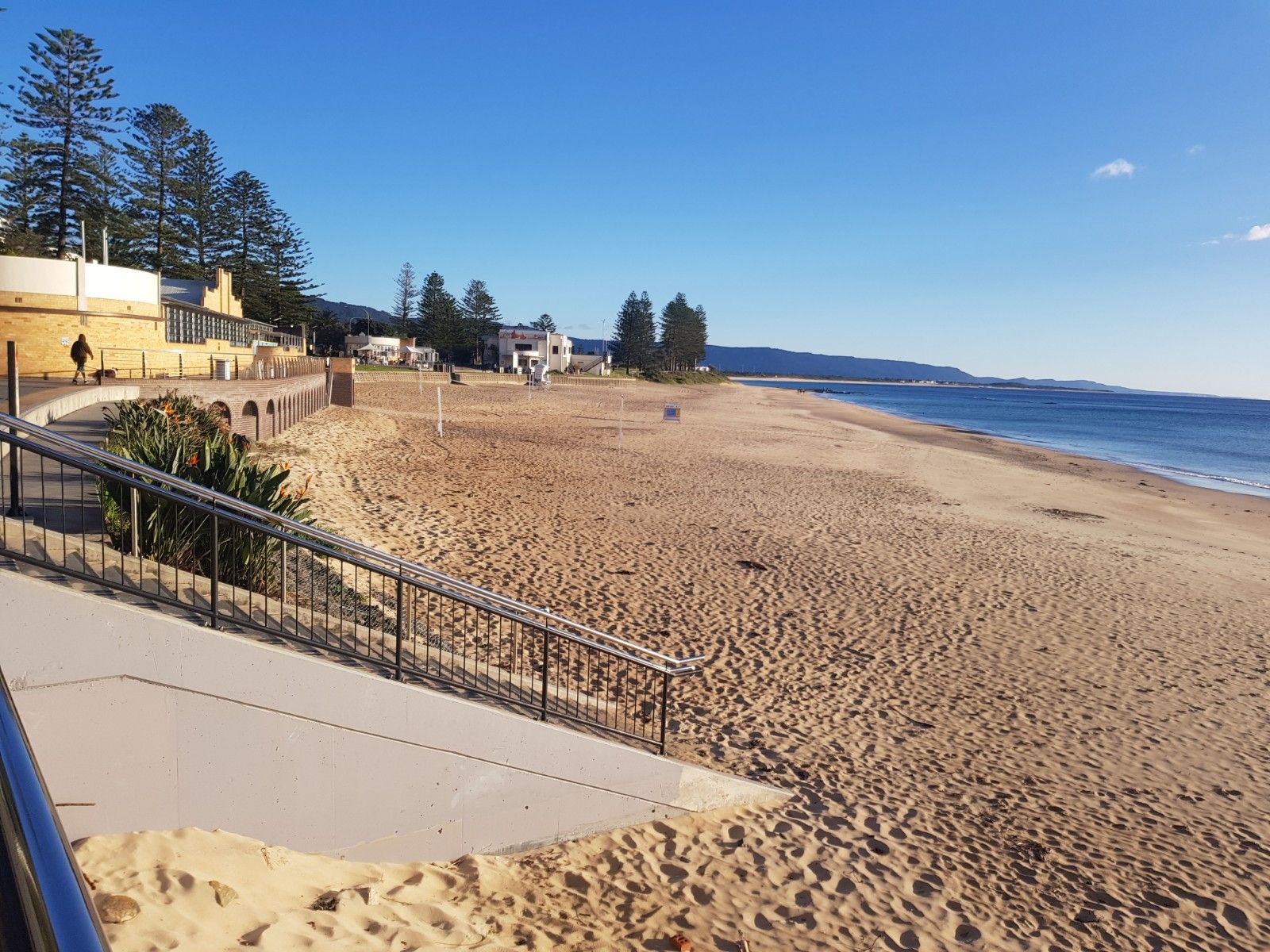 1600x1200 Wollongong North Beach
