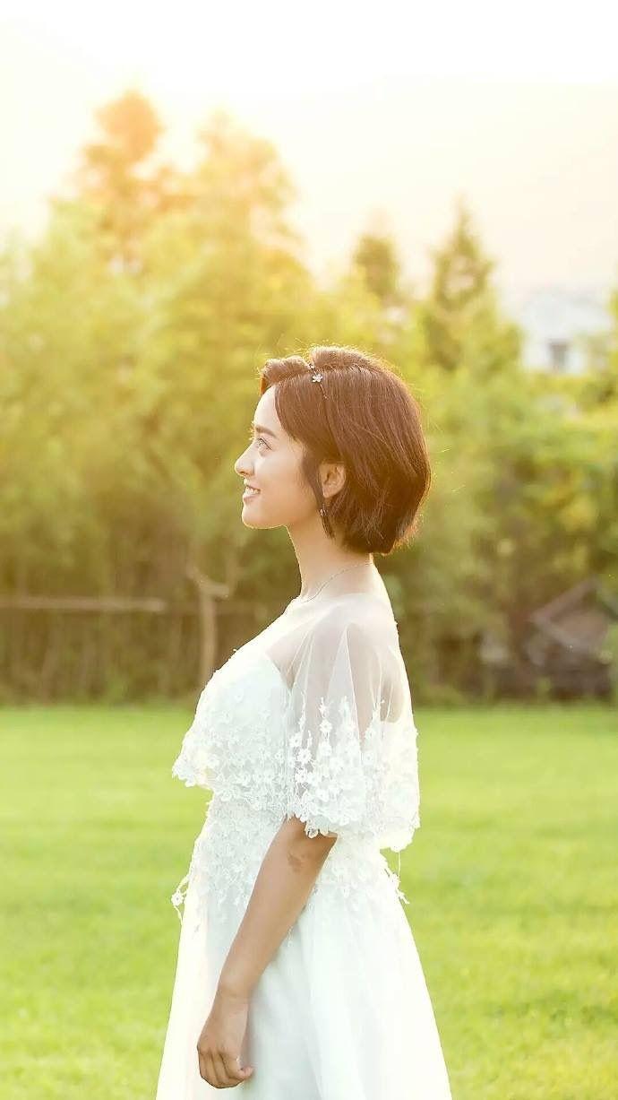 690x1227 致我们单纯的小美好. A love so beautiful, Beautiful love, Short hair styles