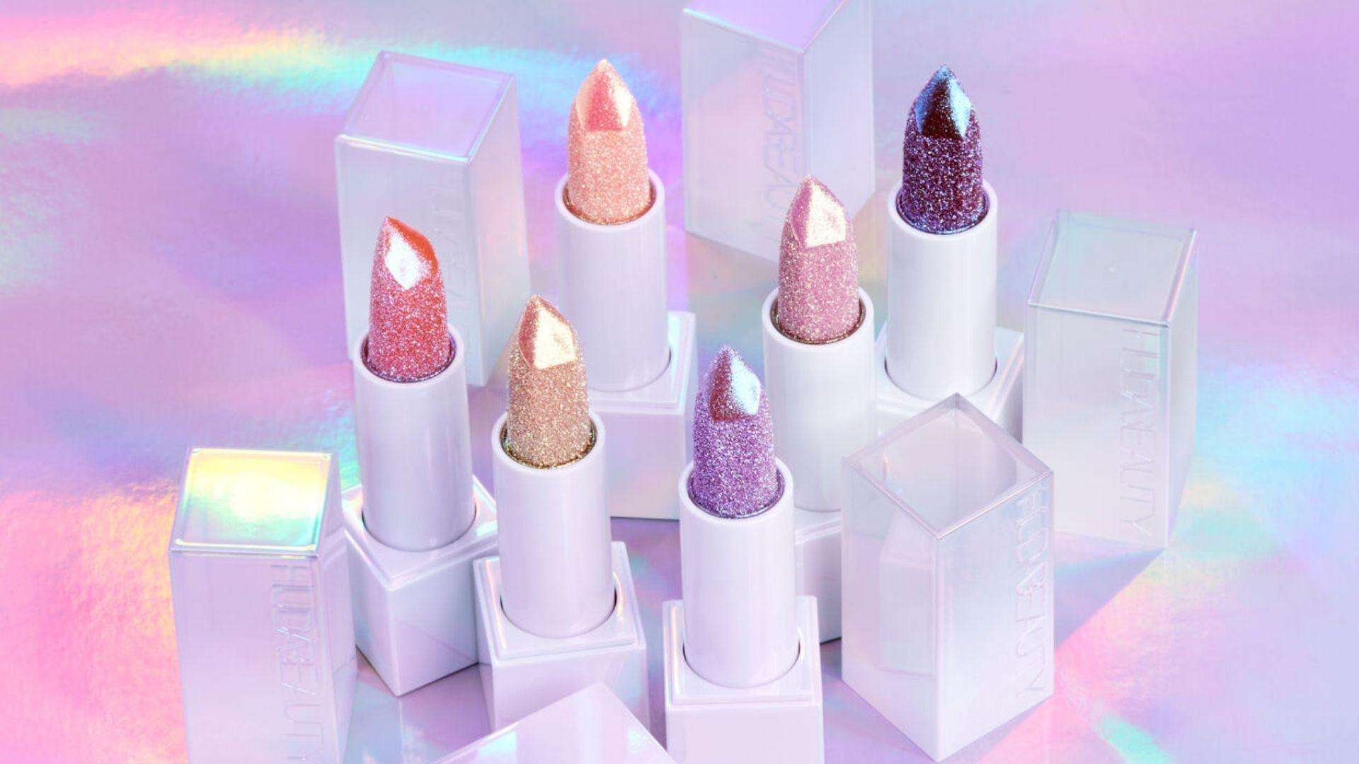 1920x1080 OMG, Huda Beauty vừa phát hành một sản phẩm son môi mới và nó