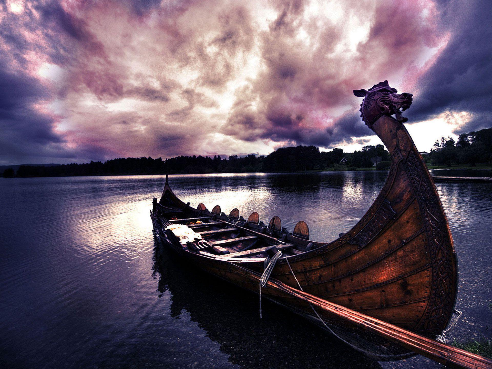 1920x1440 Boat parked in the beautiful scenery wallpaper 14