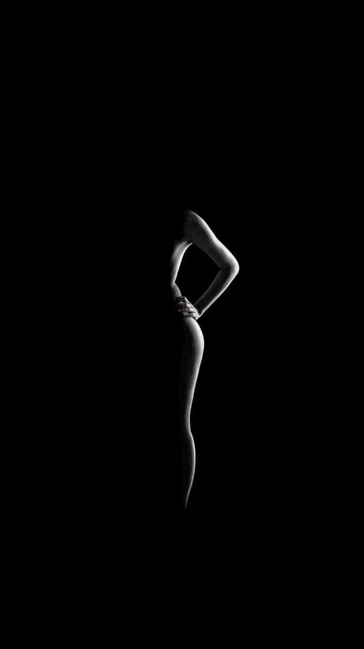 750x1334 iPhone Black Wallpaper HD Portrait
