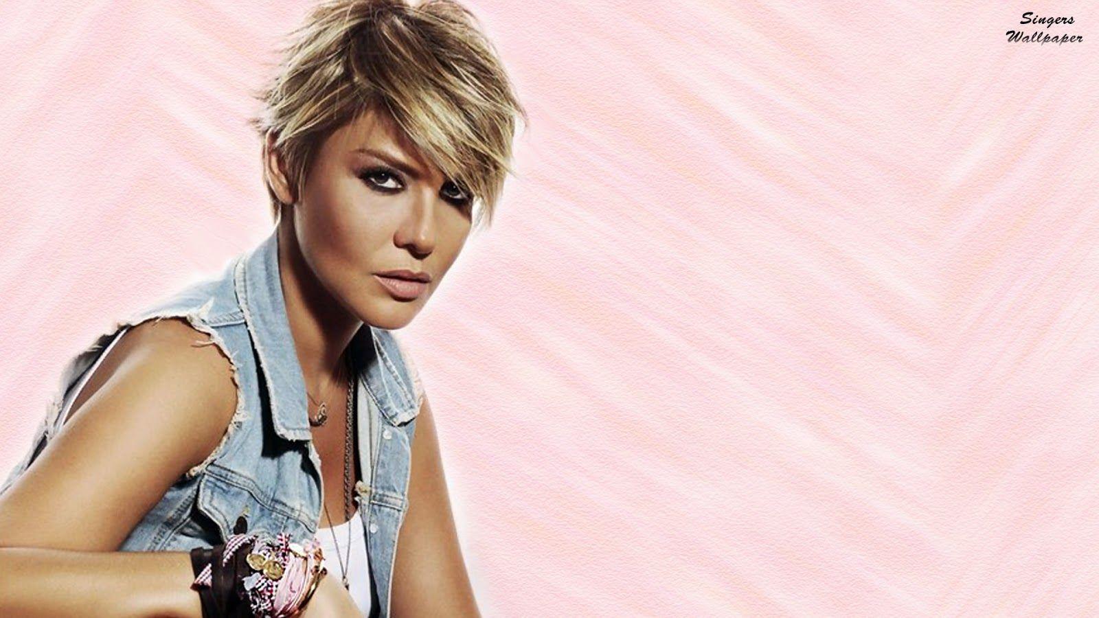 Famous Singers Wallpapers - Top Free Famous Singers Backgrounds - WallpaperAccess Famous Singers Wallpapers - Top Free Famous Singers Backgrounds - WallpaperAccess