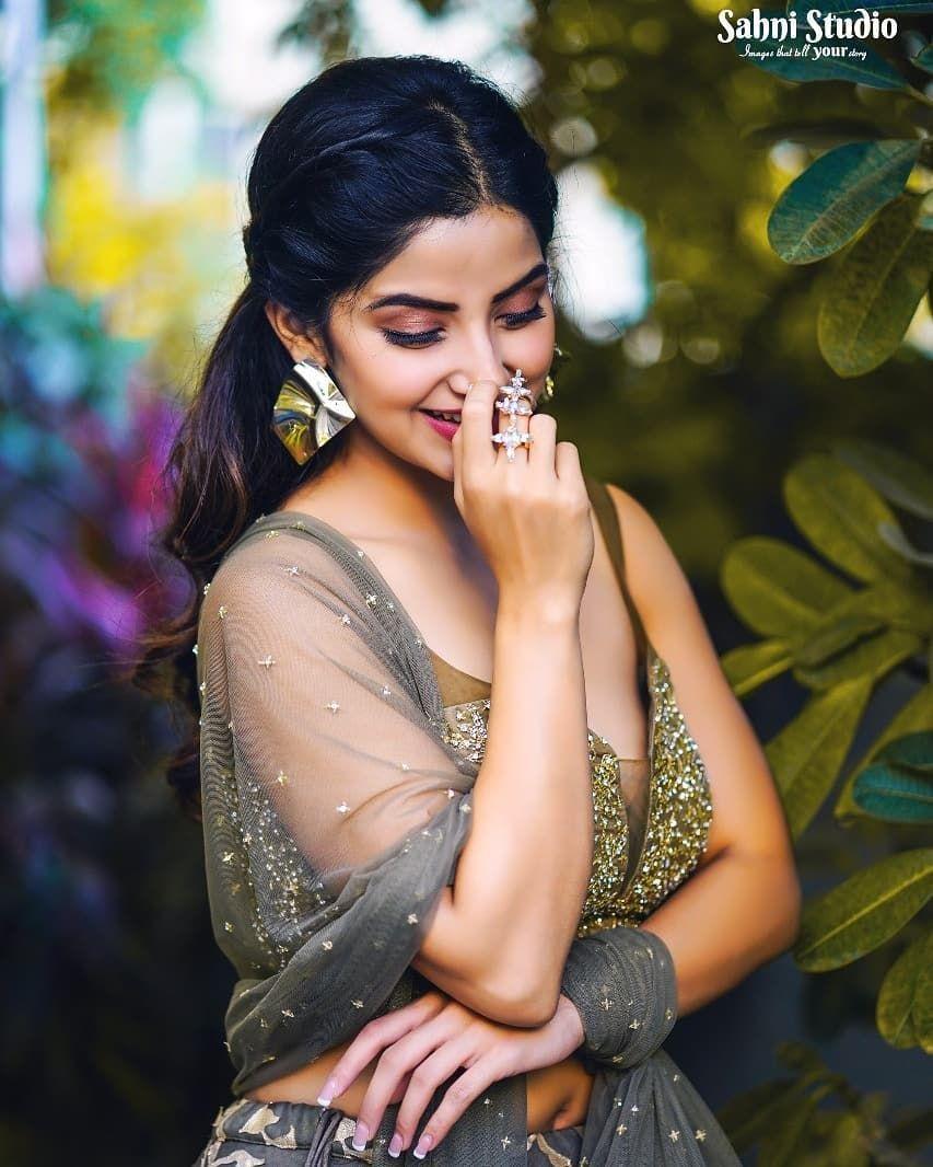 853x1066 Sahni Studio on Instagram: “Shoot with very beautiful actress pardeshi. . #pho. Beauty girl, Beautiful actresses, Celebrity photographers