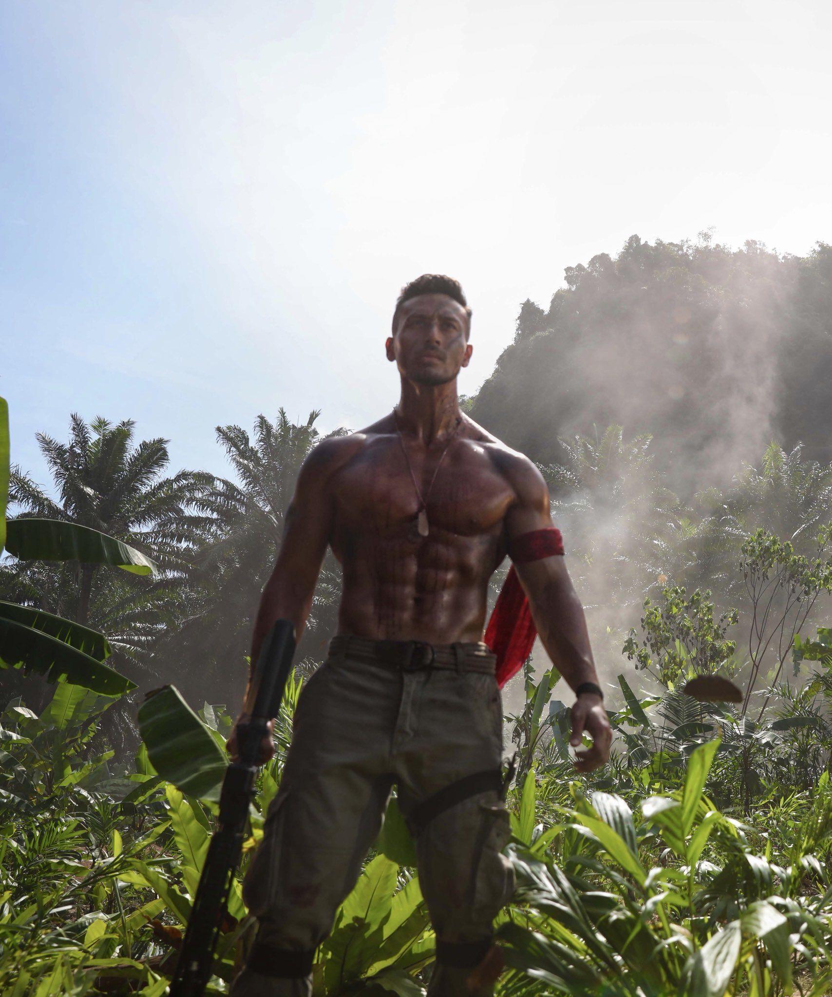Baaghi 2 Wallpapers - Top Free Baaghi 2 Backgrounds - WallpaperAccess Baaghi 2 Wallpapers - Top Free Baaghi 2 Backgrounds - WallpaperAccess