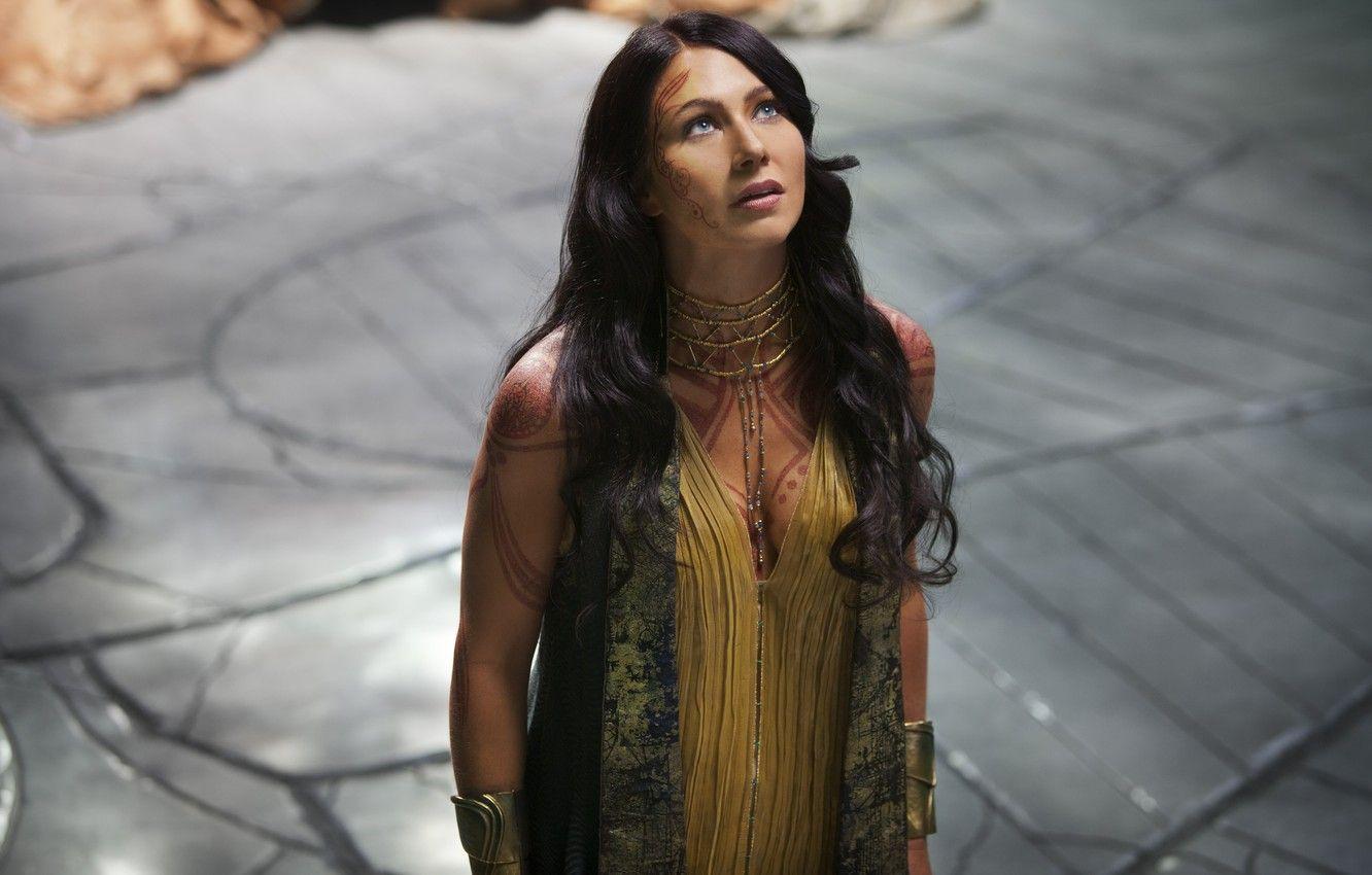 1332x850 Wallpaper look, girl, decoration, patterns, dress, brunette, John Carter image for desktop, section фильмы