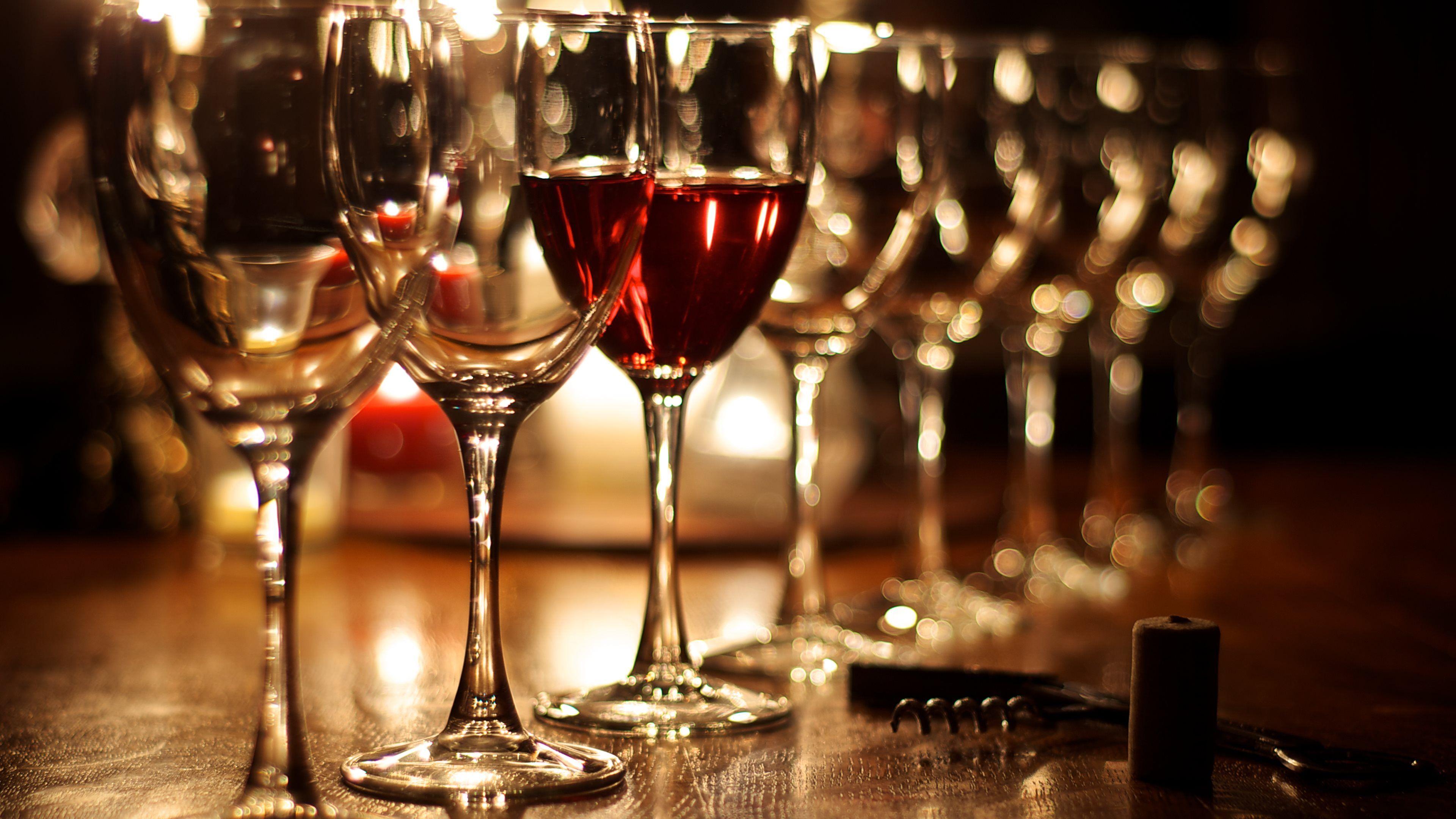 3840x2160 Wine Glass Wallpaper