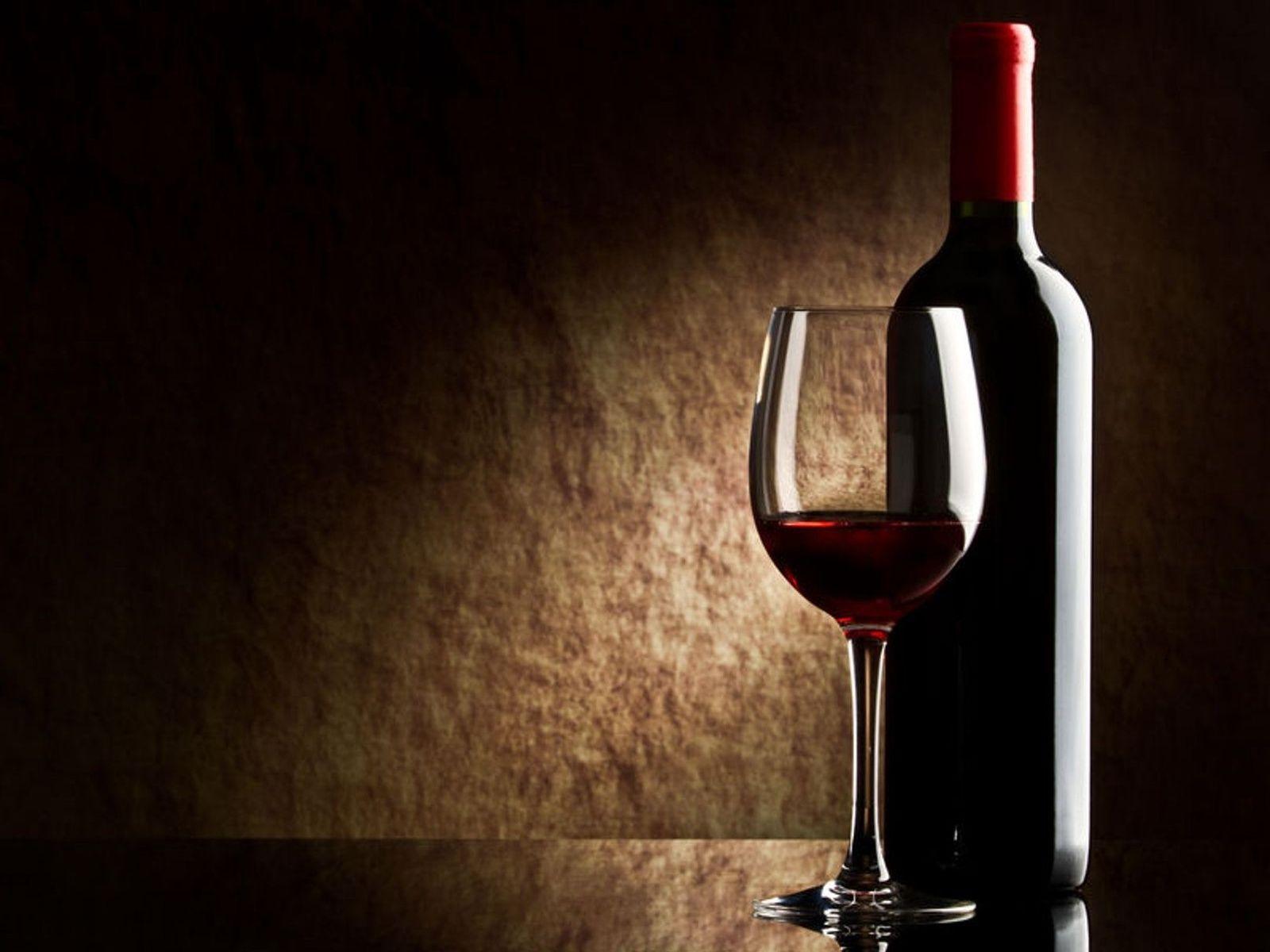 1600x1200 Red Wine Desktop Wallpaper