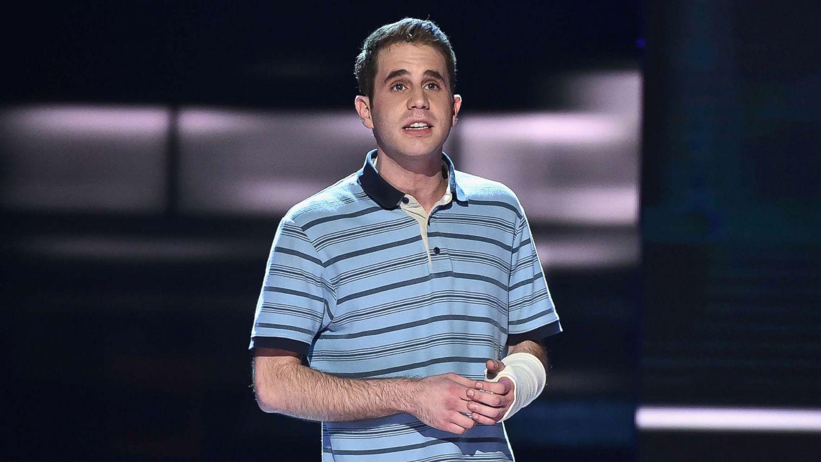 1600x900 Dear Evan Hansen' is becoming a movie