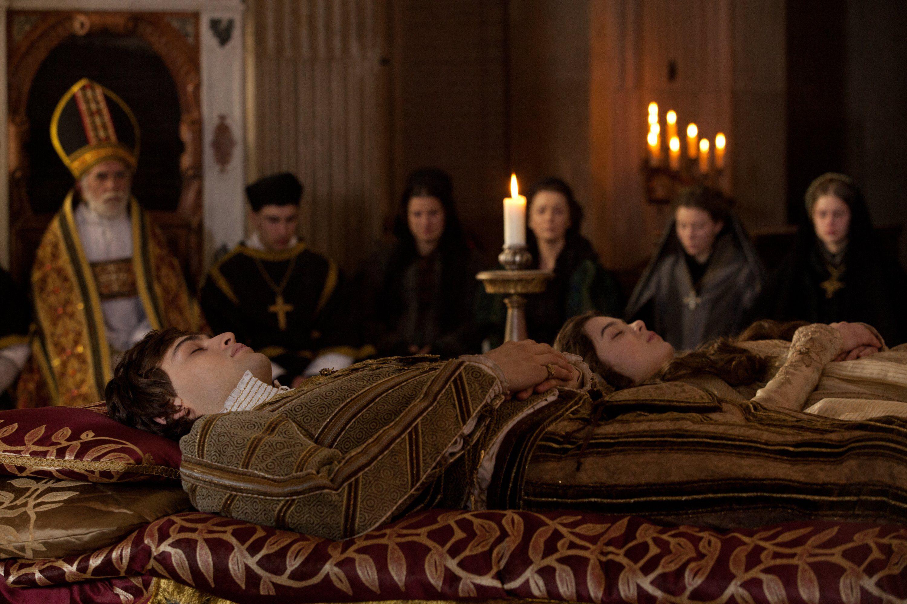 3000x2000 Romeo And Juliet Mac And Juliet Movie 2013 Death Wallpaper & Background Download
