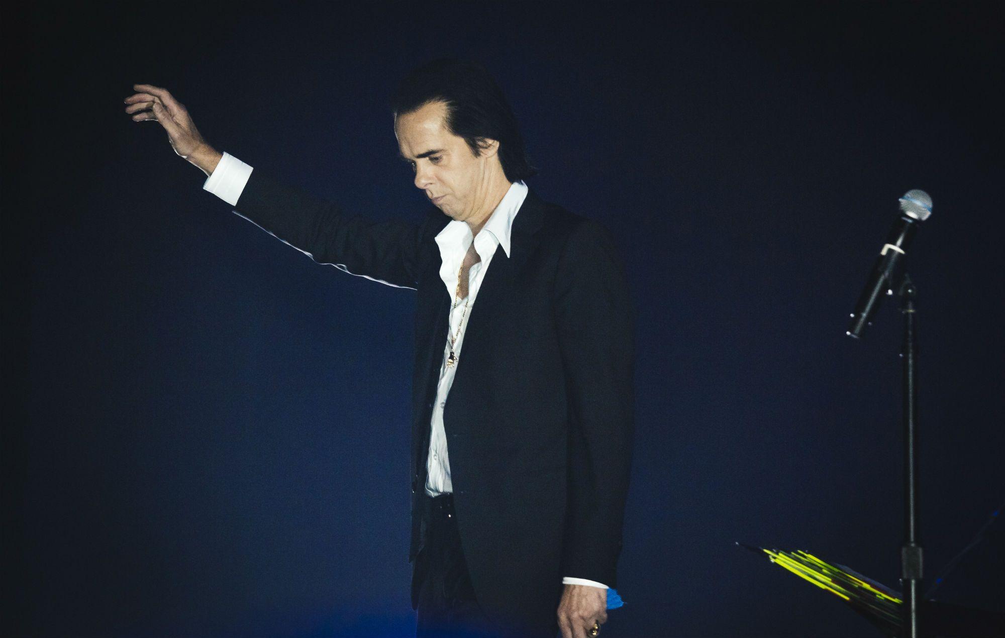 2000x1270 Nick Cave discusses online criticism: We must love one another or die