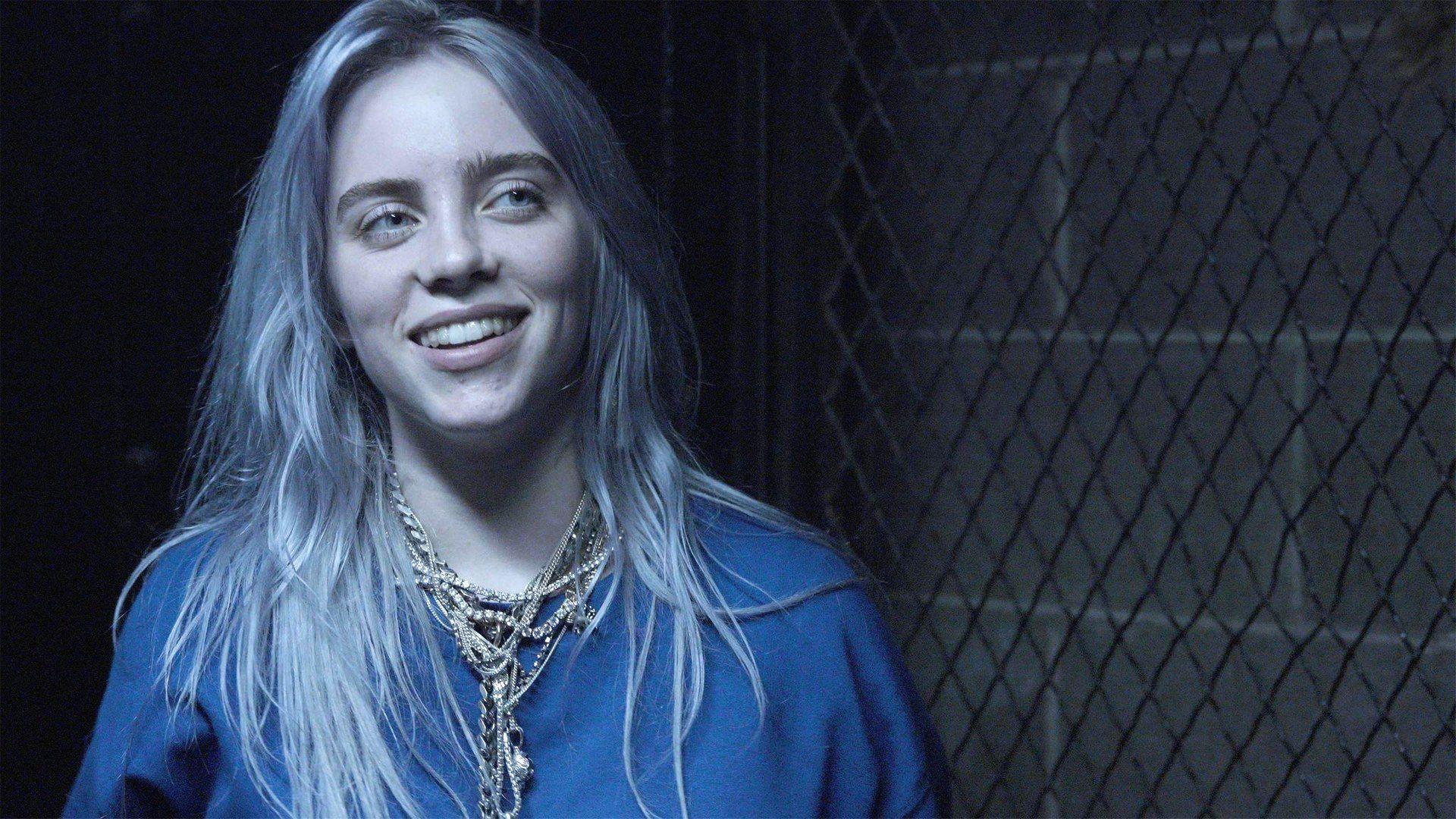 Billie Eilish Smile Wallpapers - bigbeamng