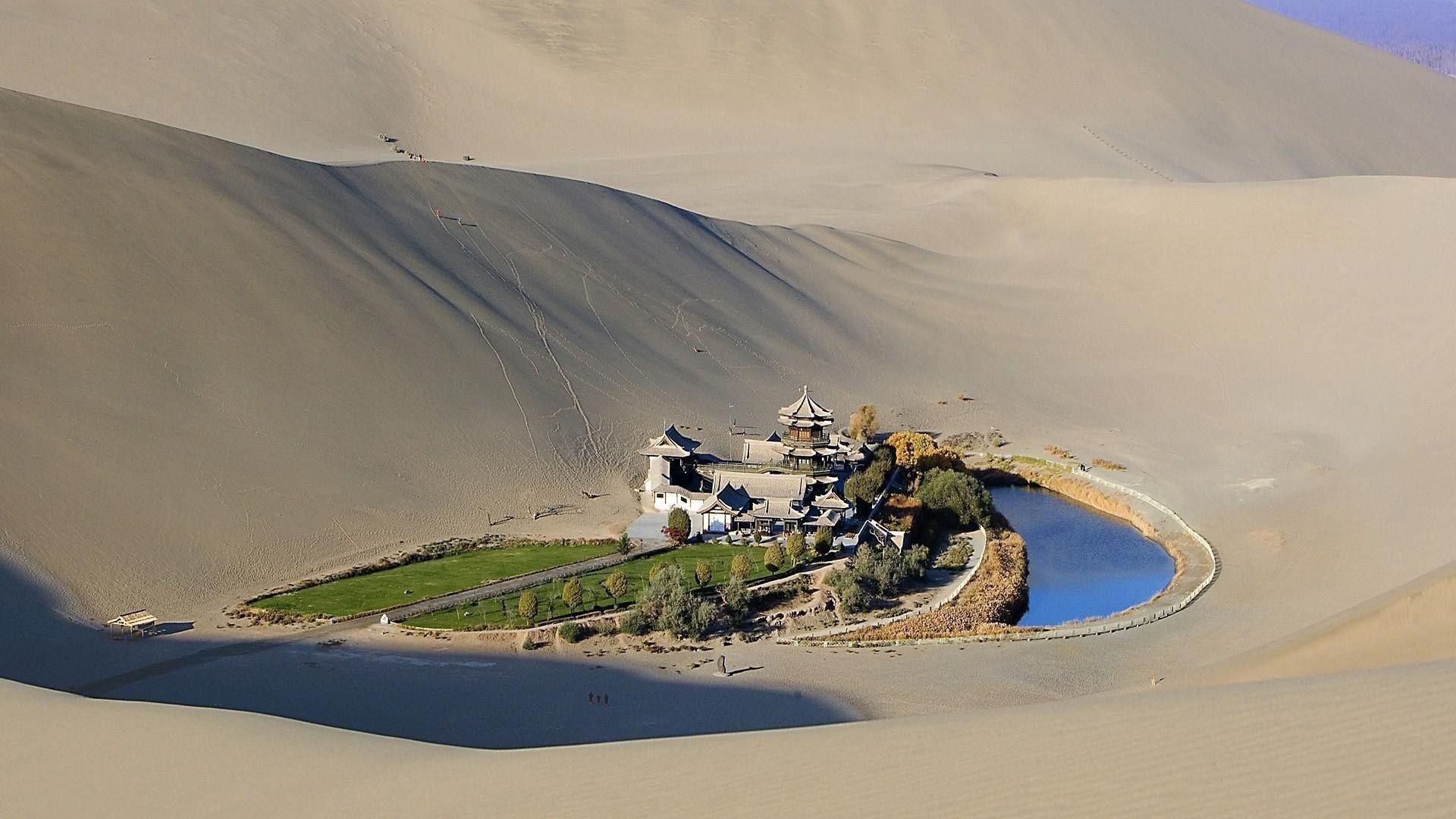 Taklamakan Desert vast sands