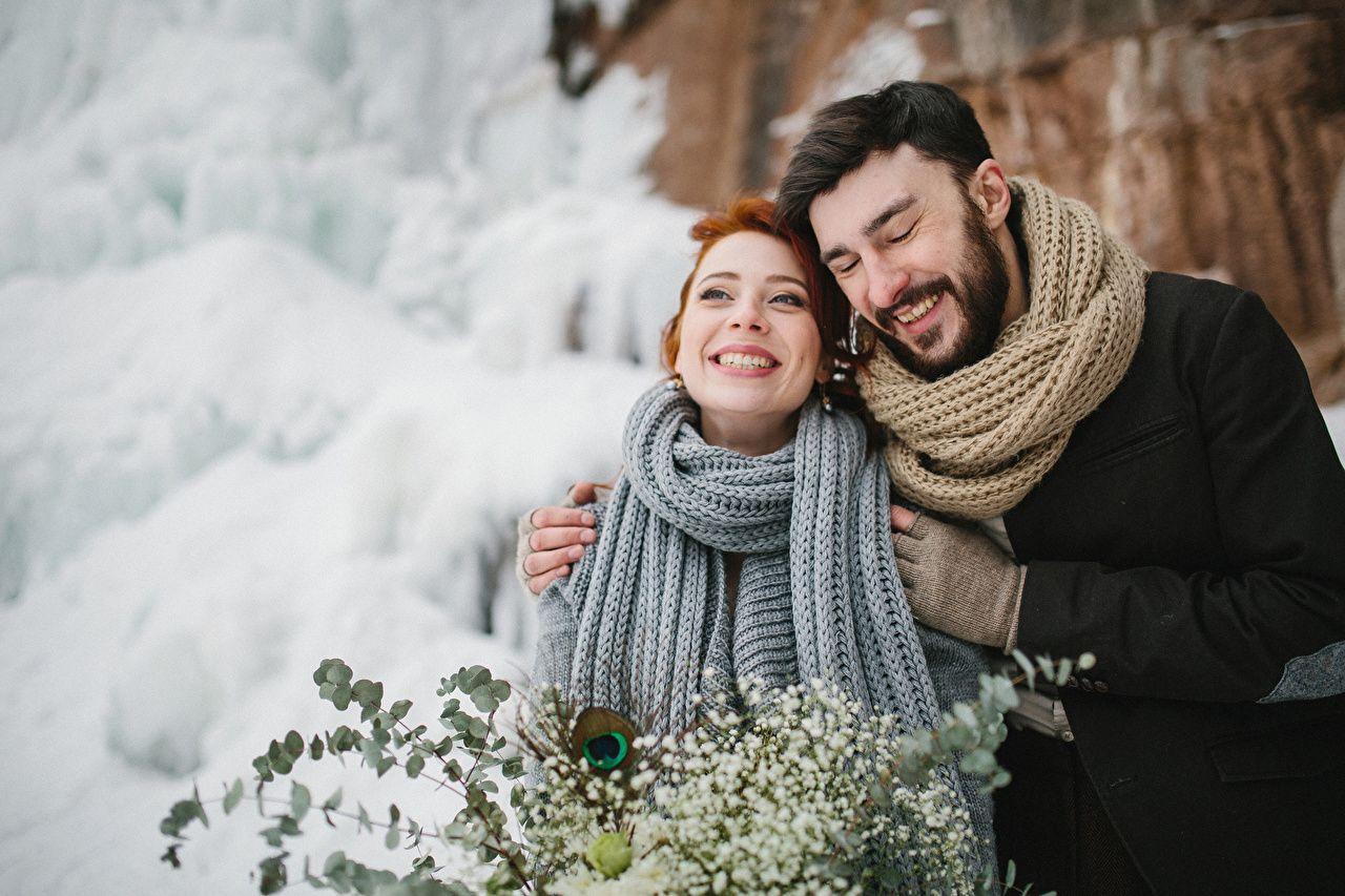 1280x853 Desktop Wallpaper Man Scarf Joy 2 hugs Love Girls Winter