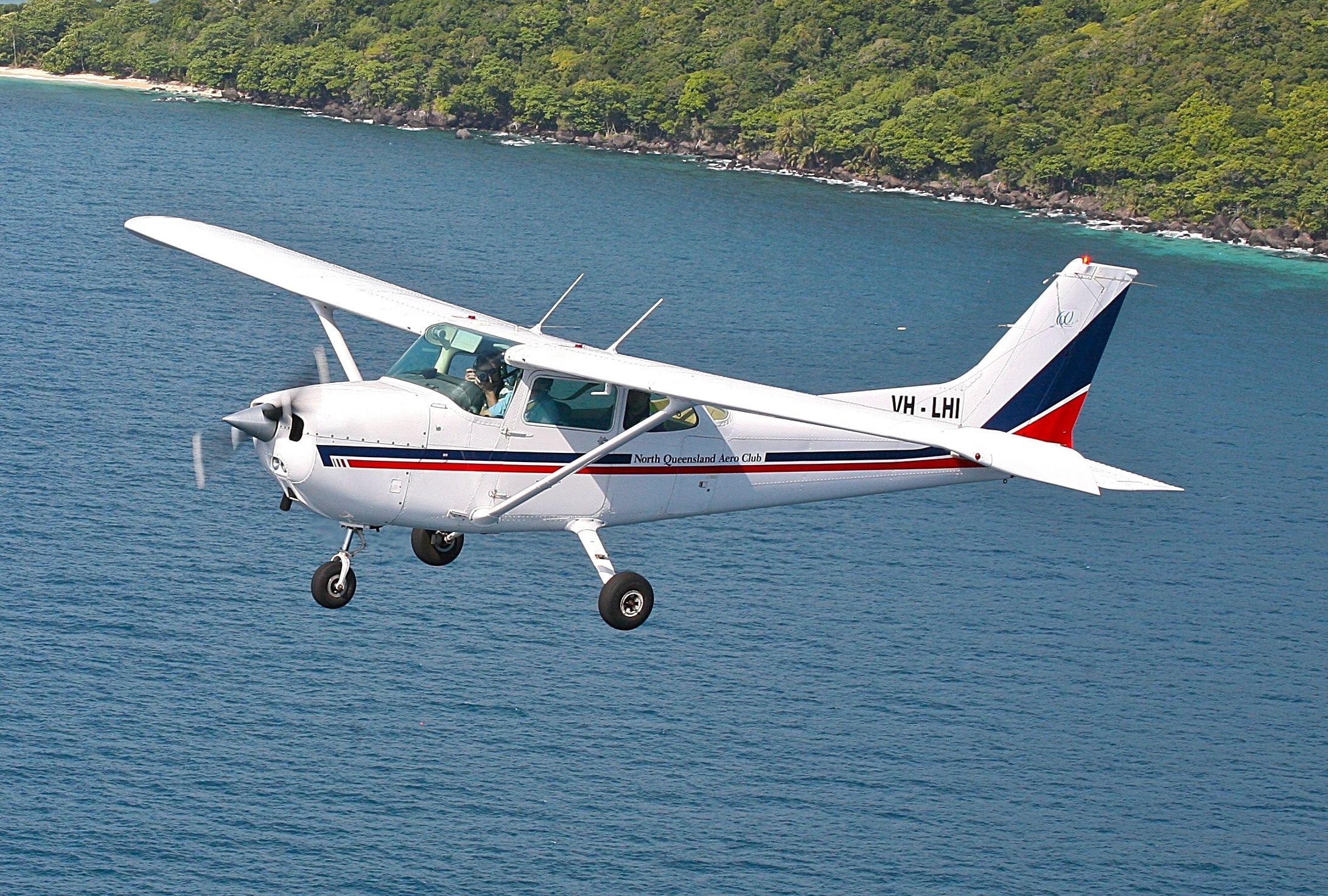 2182x1472 Cessna