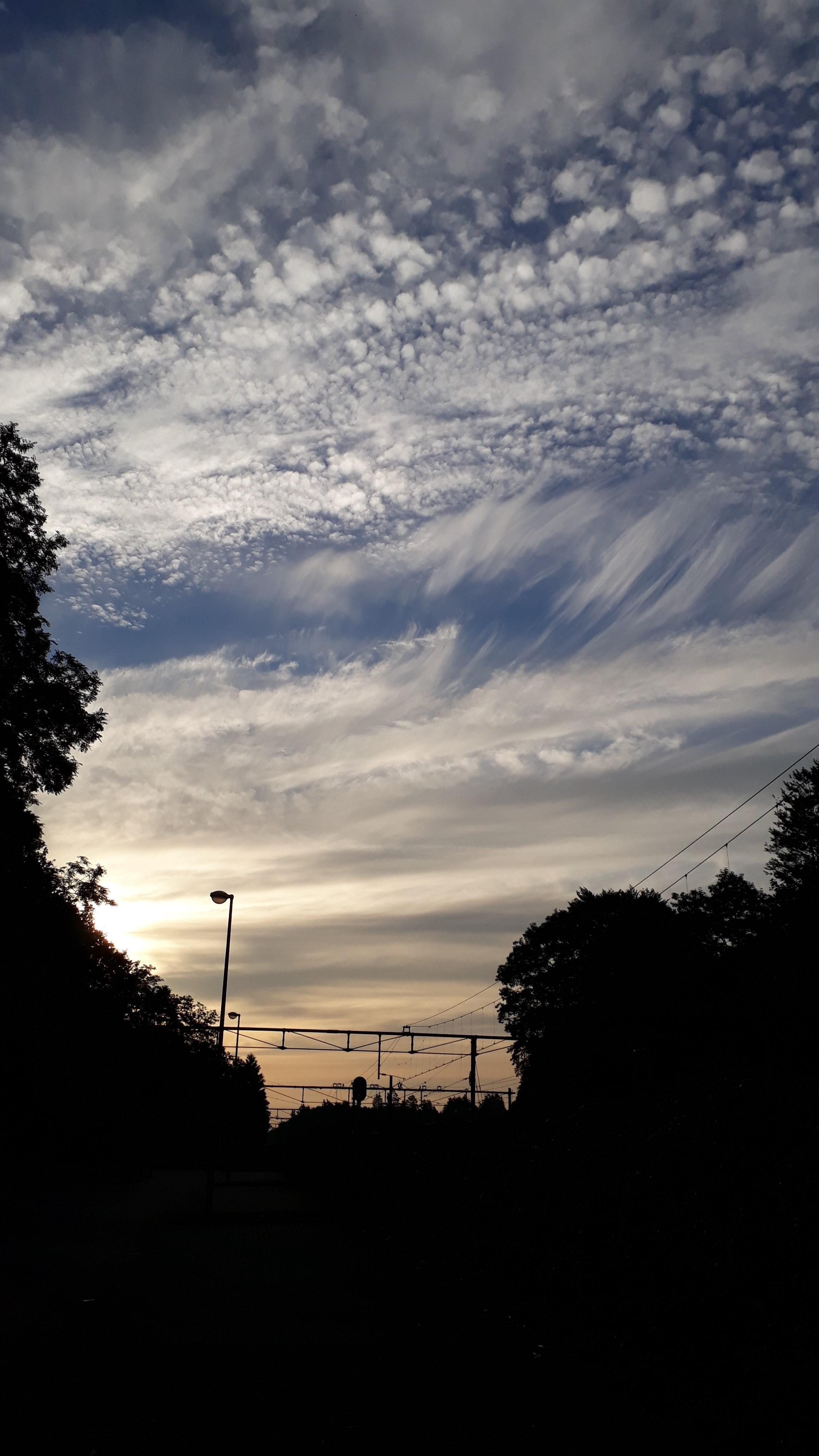 2322x4128 Cirrus and Cirrocumulus clouds above Nunspeet The Netherlands [2322x4128] [OC]. Sky aesthetic, Sky photography, Nature photography