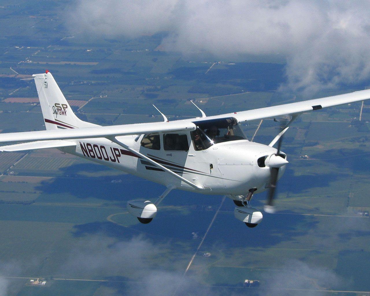 1280x1024 Cessna 172SP. Cessna 172 skyhawk, Cessna, Cessna 172