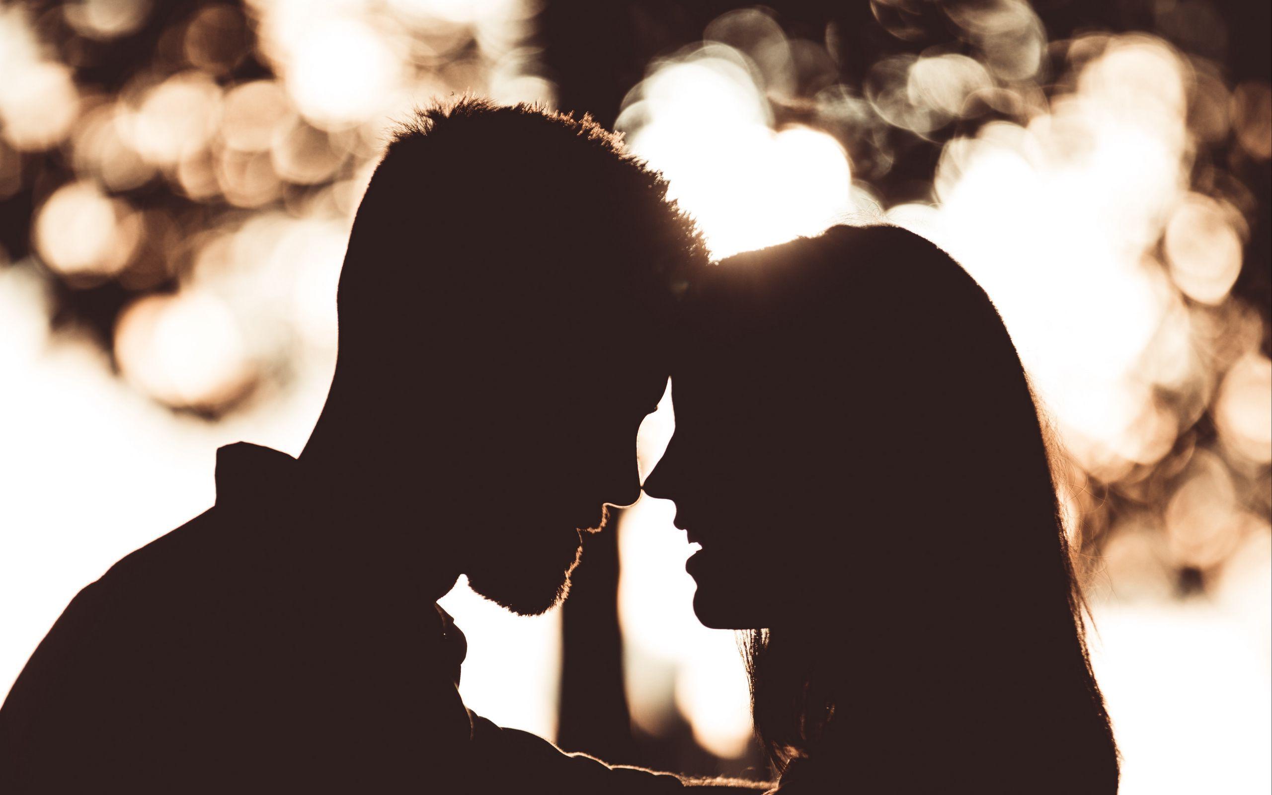 2560x1600 Download wallpaper 2560x1600 silhouettes, couple, love, tenderness, romance widescreen 16:10 HD background