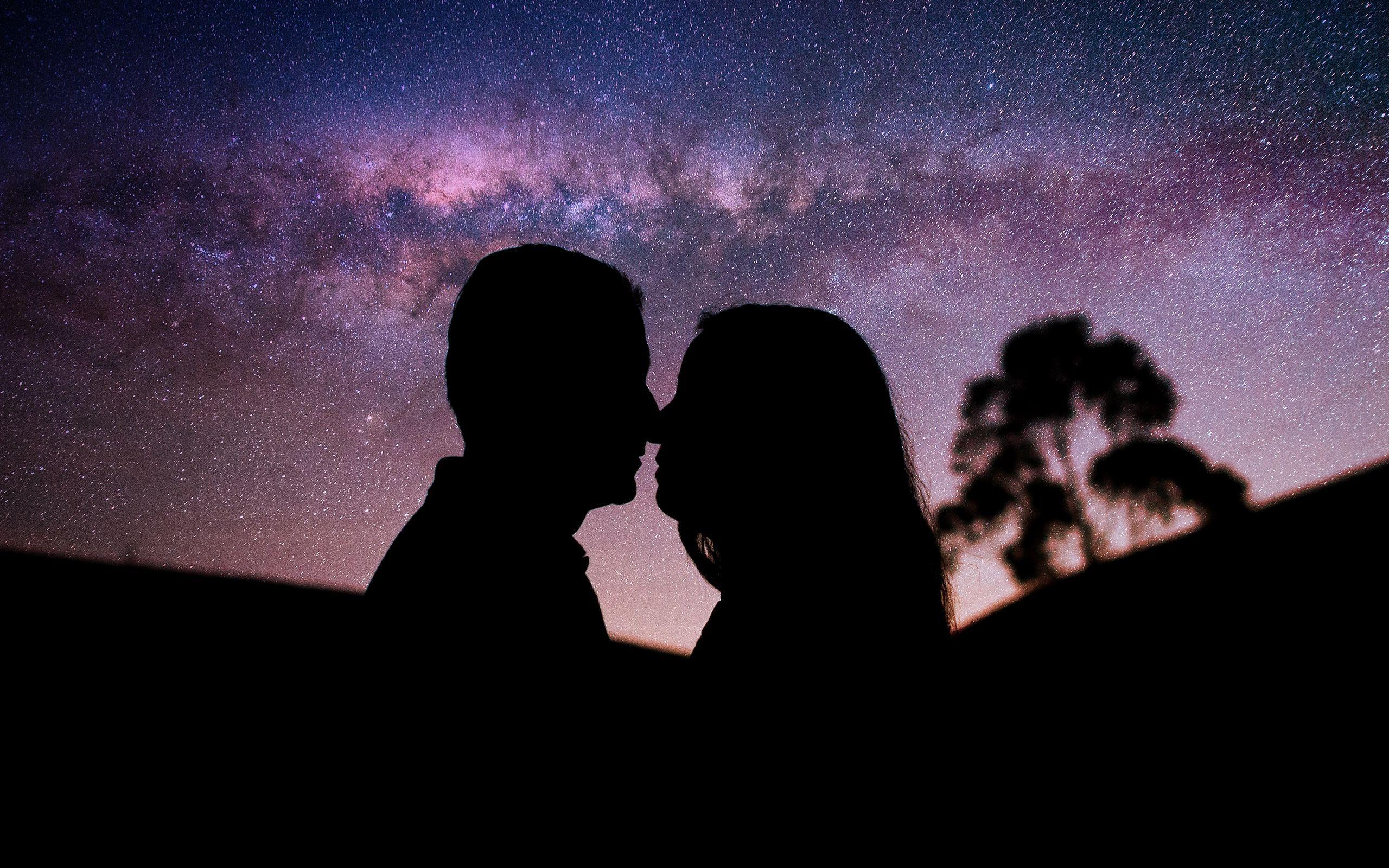 2560x1600 Download wallpaper 2560x1600 couple, kiss, starry sky, love, tenderness, romance widescreen 16:10 HD background