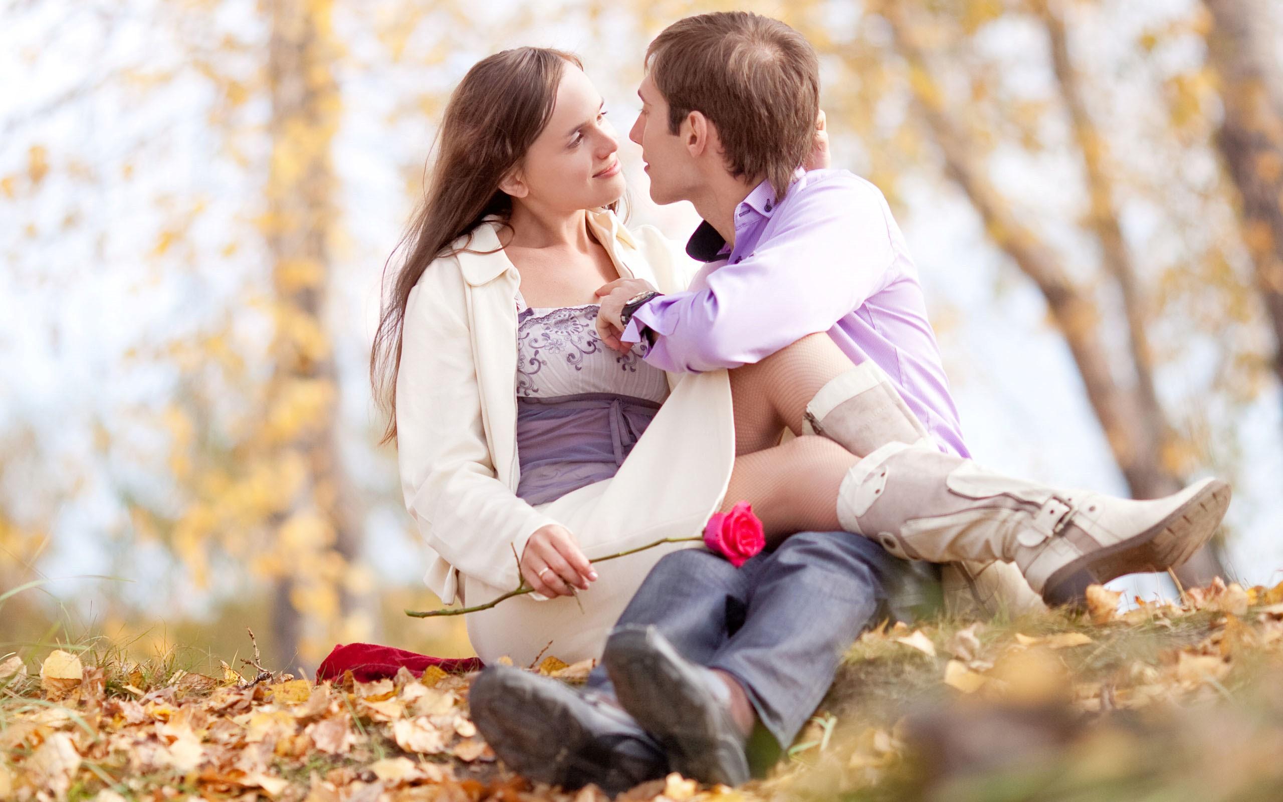 2560x1600 Cute Romantic Wallpaper (2560x1600)