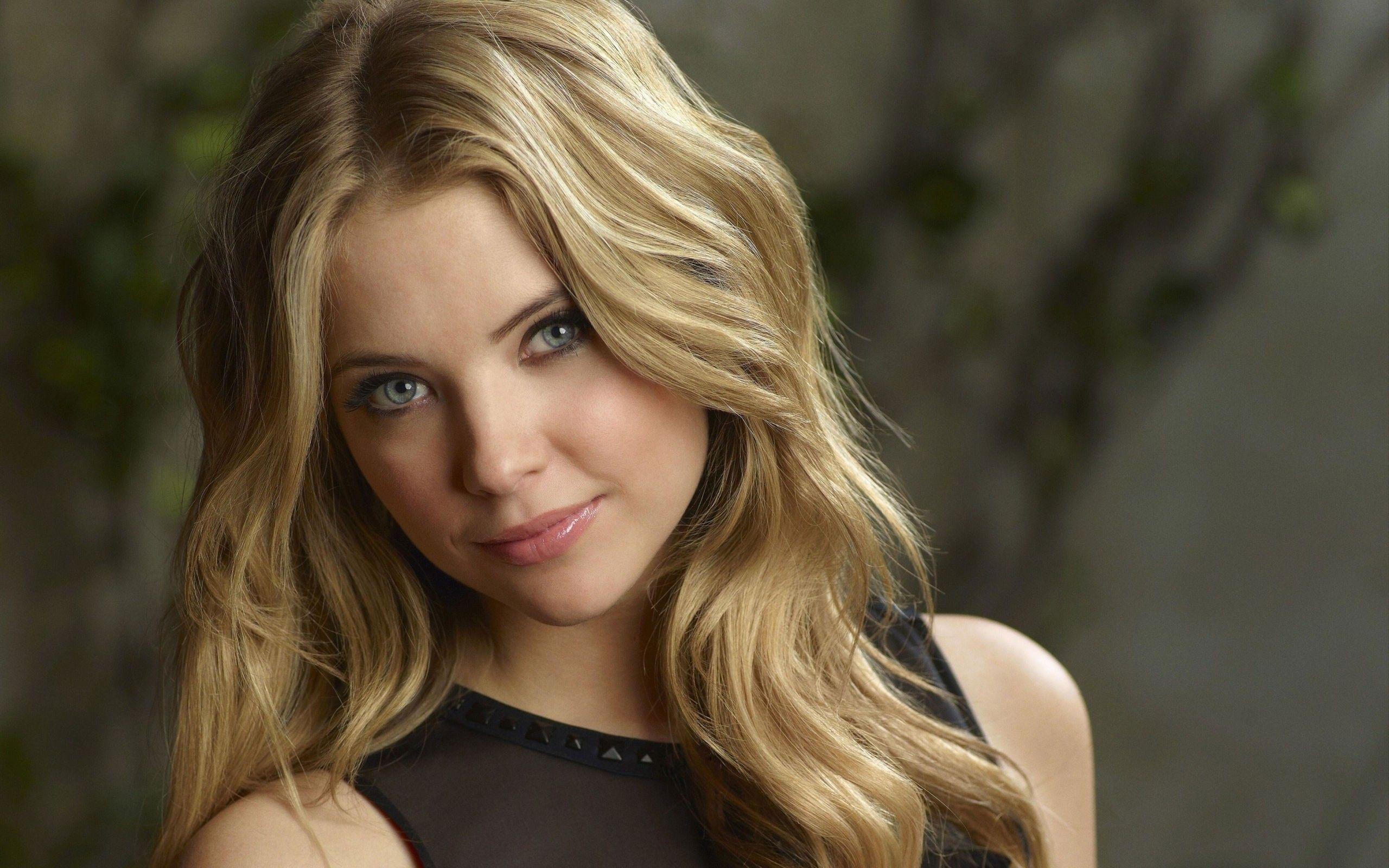 2560x1600 Beautiful Girls New HD Desktop Wallpaper Beautiful Picture Of Girl Desktop Wallpaper Amazing High Resolution 2560x1600 1