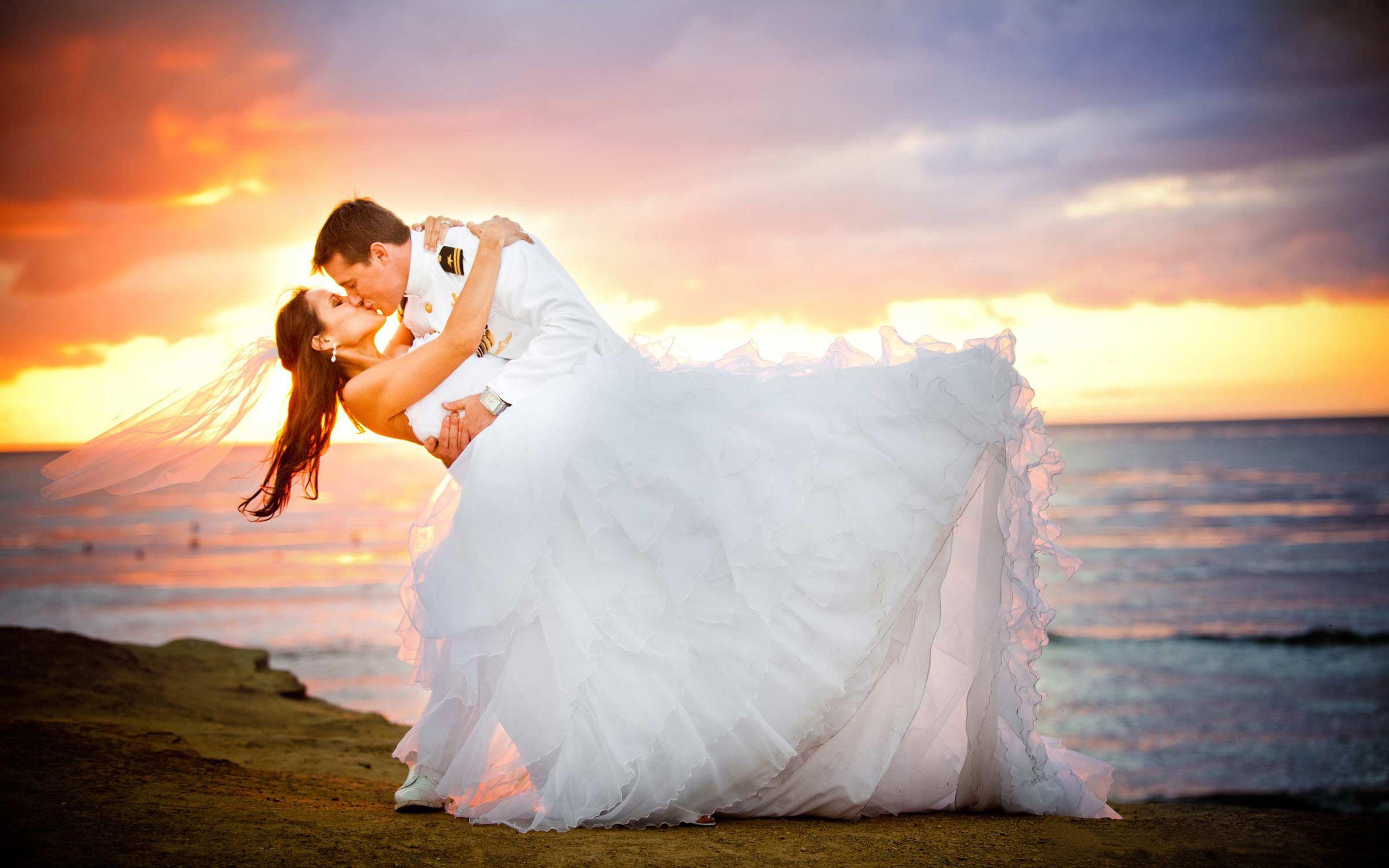 2560x1600 Marriage Love Romantic Couple