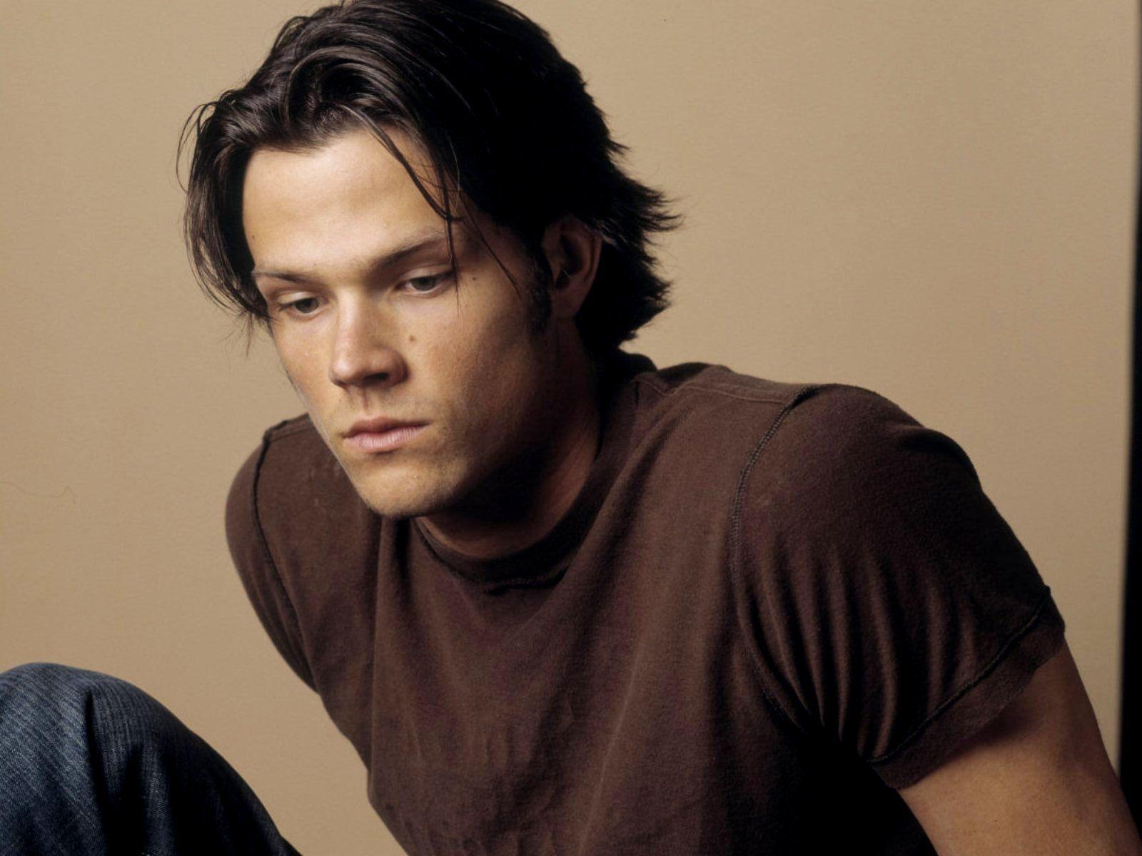 1600x1200 Jared Padalecki Wallpaper
