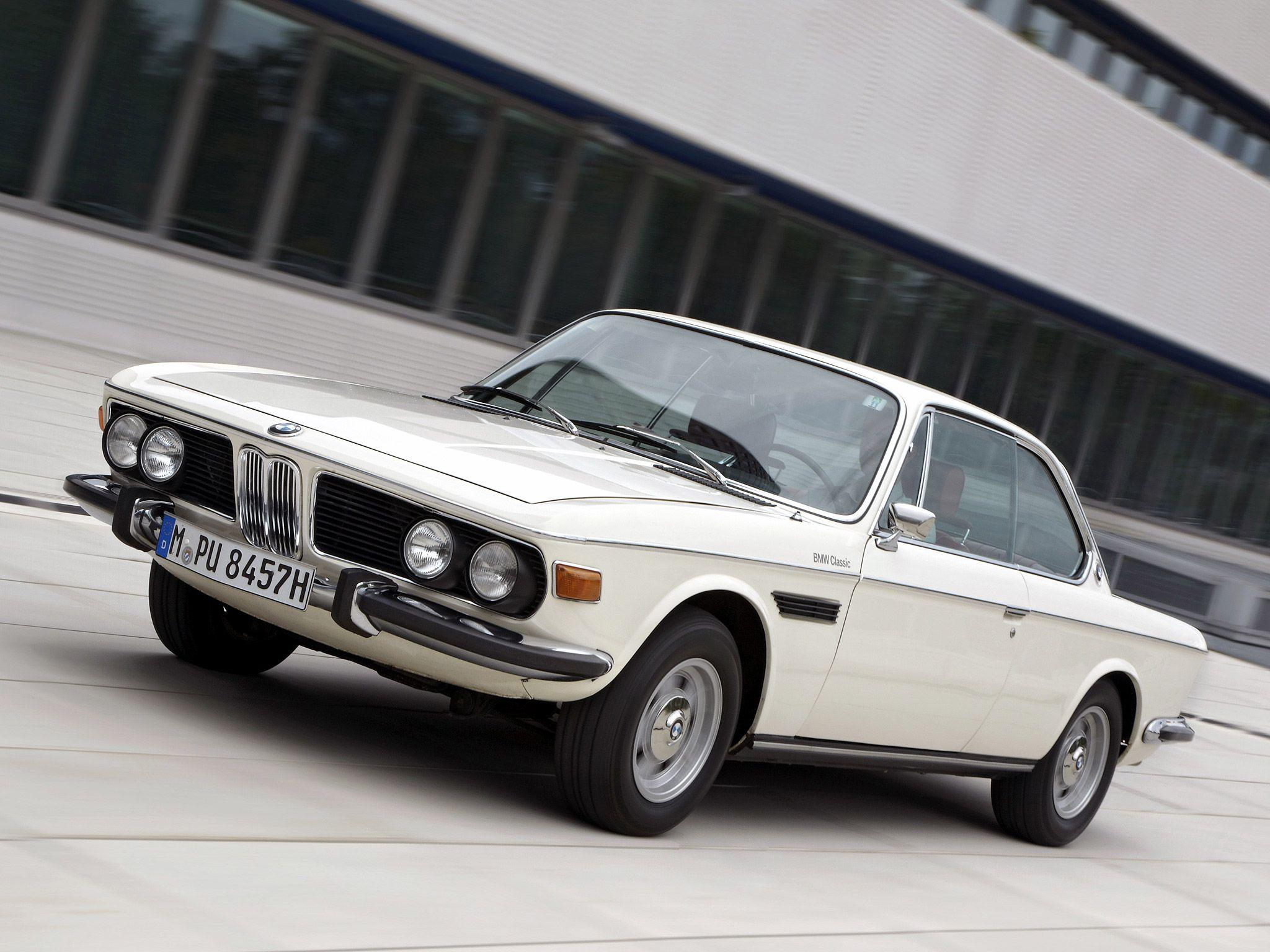 2048x1536 BMW 3.0 CSi E9 Wallpaper