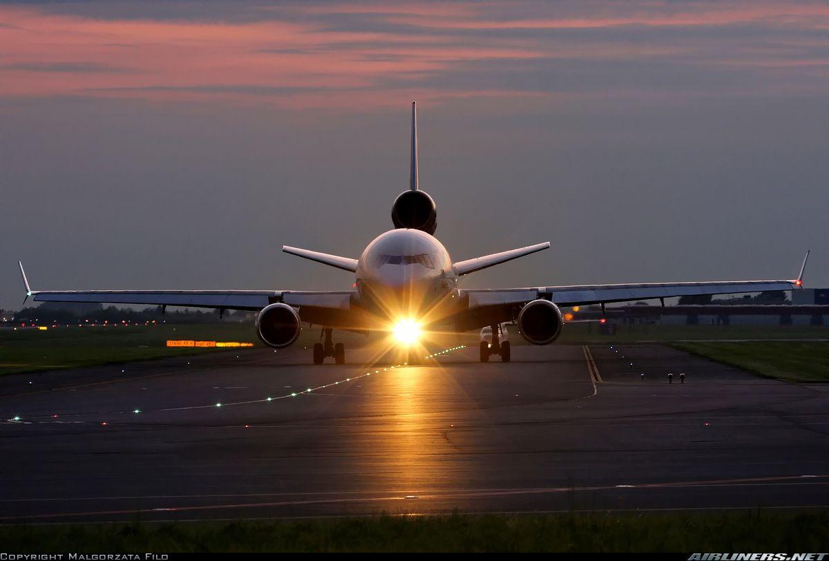 1200x812 McDonnell Douglas MD 11(F) Parcel Service. Aviation Photo