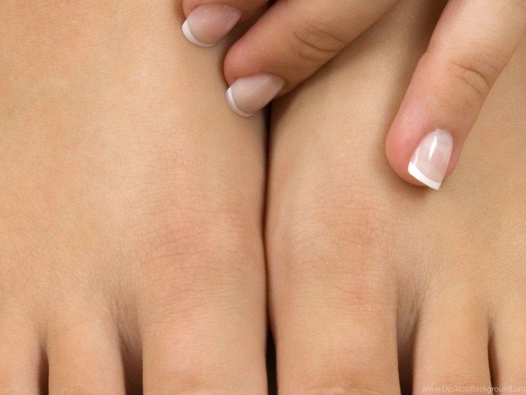 1024x768 Feet Tulips Woman Pedicure Wallpaper 1080x1920 Desktop Background