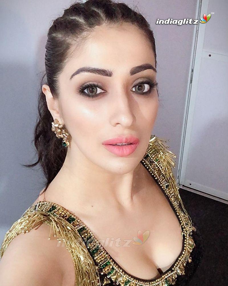 800x1000 Raai Laxmi Photo Actress photo, image, gallery, stills and clips