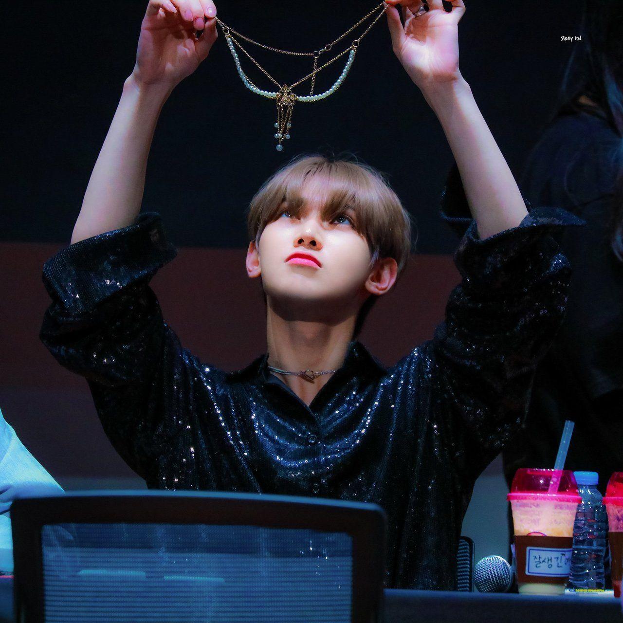 1280x1280 image about Yeosang. See more about ateez, yeosang and kpop