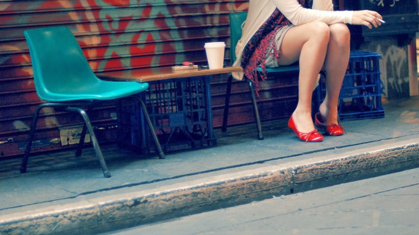 1366x768 UK Ladies Fashion Blog: How to Make Flat Shoes Look Stylish