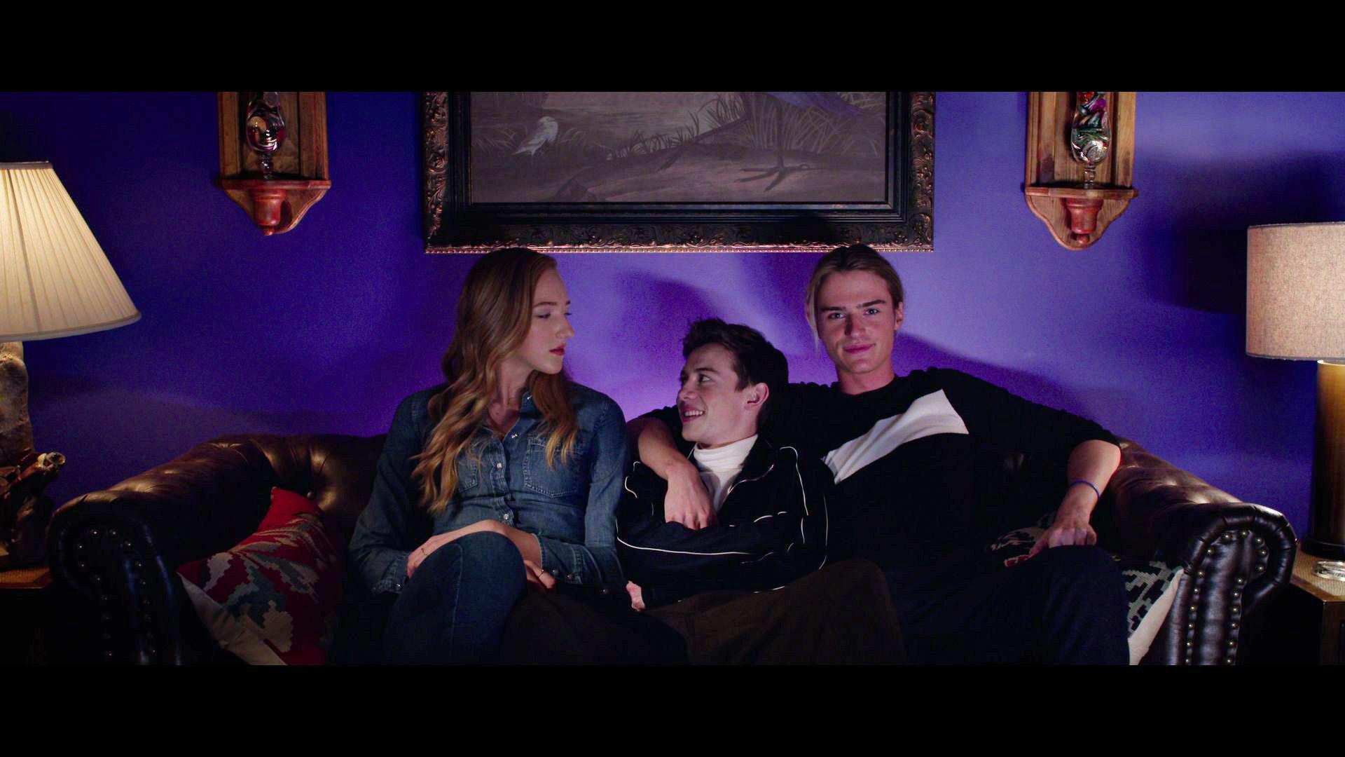 1920x1080 Tall Girl Review. The Recliner Seat