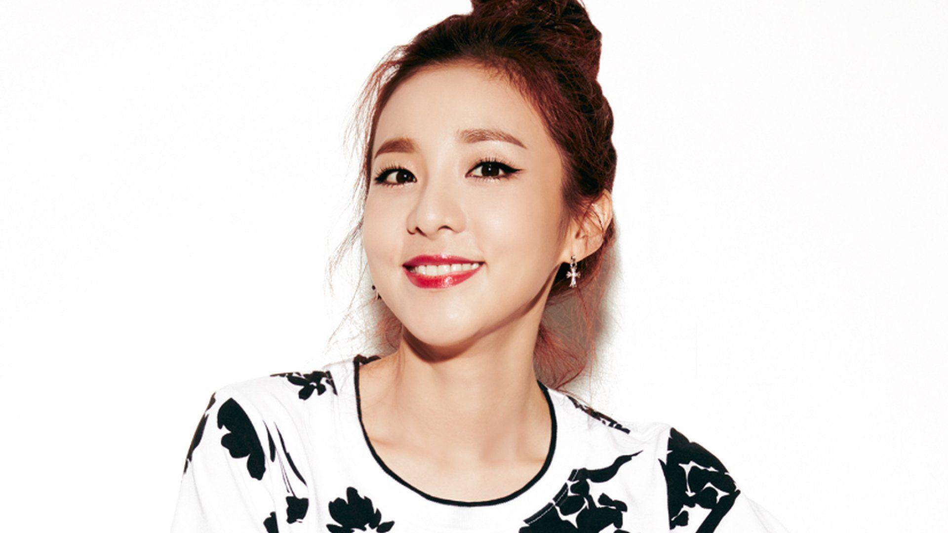 Sandara Park Wallpapers Top Free Sandara Park Backgrounds Wallpaperaccess