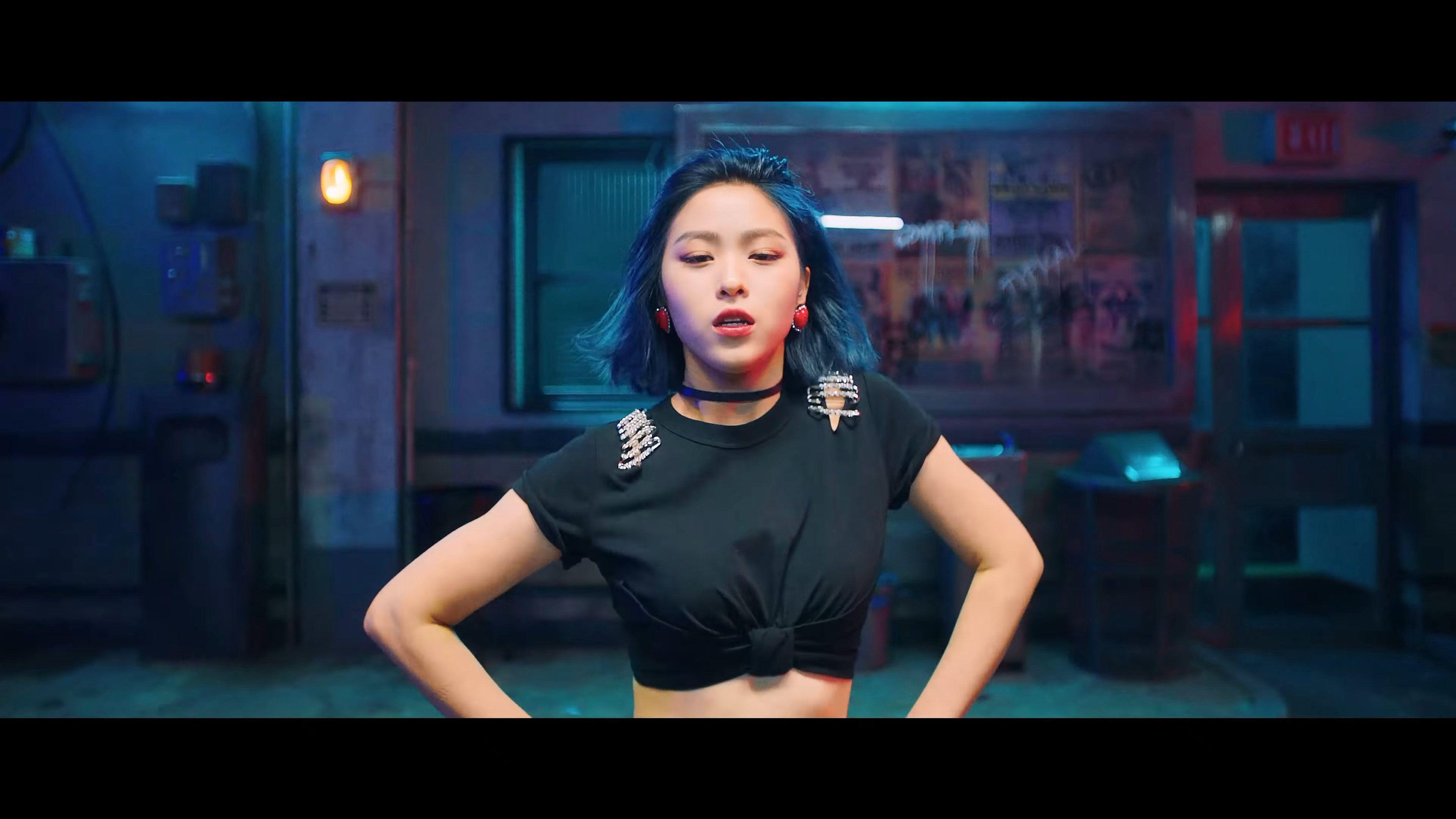 3840x2160 ITZY Wannabe MV Screencaps And Who's Who Pop Database /