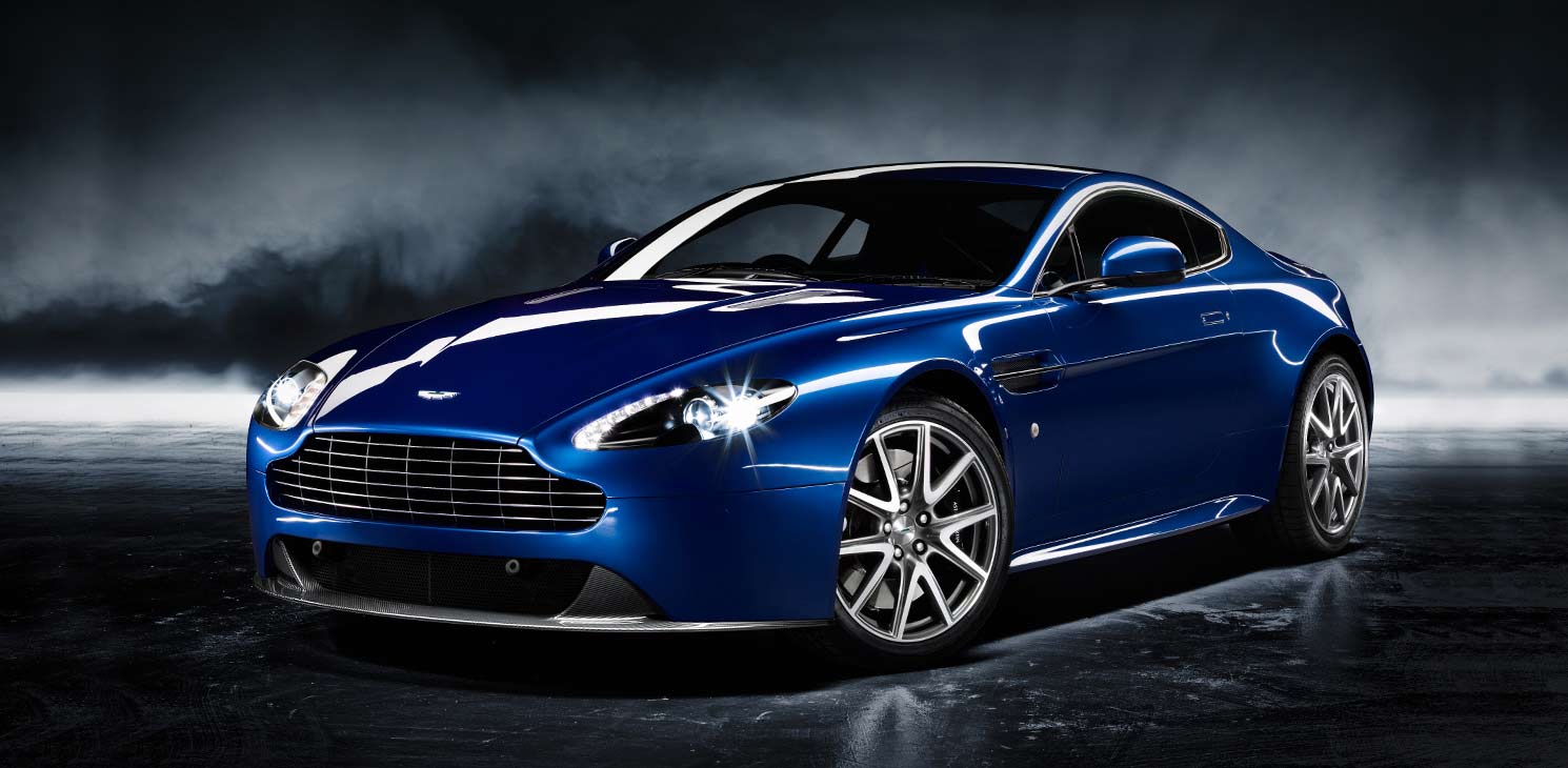 1490x730 Aston Martin Car Wallpaper