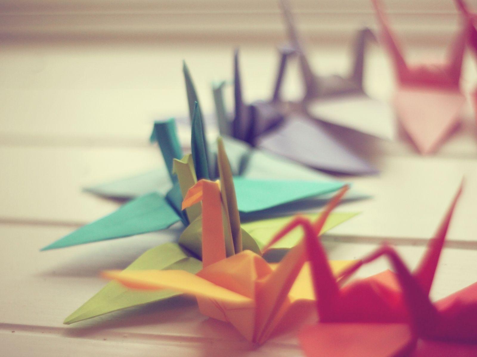 1600x1200 Wallpaper 1600x1200 paper, crane, close up, origami, background, photo Background Download Fullscreen Picture, Im. Origami for kids animals, Origami easy, Origami
