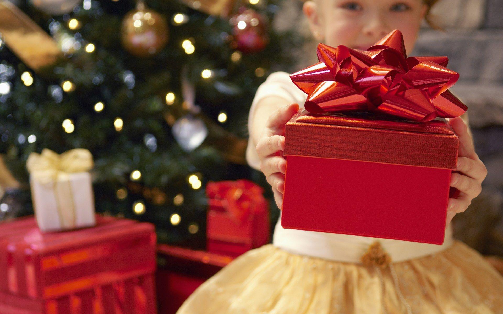 1920x1200 Family Christmas Celebration Memories 1920x1200 NO.34 Desktop Wallpaper