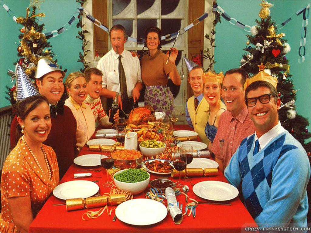 1024x768 Family Christmas wallpaper