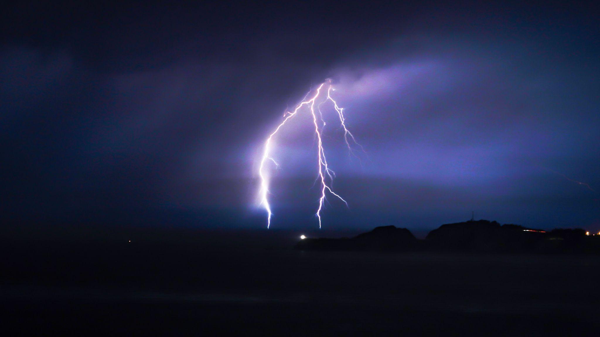 2048x1152 Download Lightning, storm, sky, dark wallpaper, 2048x Dual Wide, Widescreen