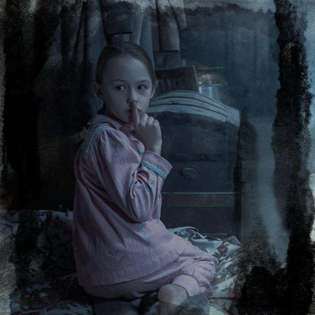 1080x1080 Slideshow: The Haunting of Hill House Season 2: First Look at The Haunting of Bly Manor