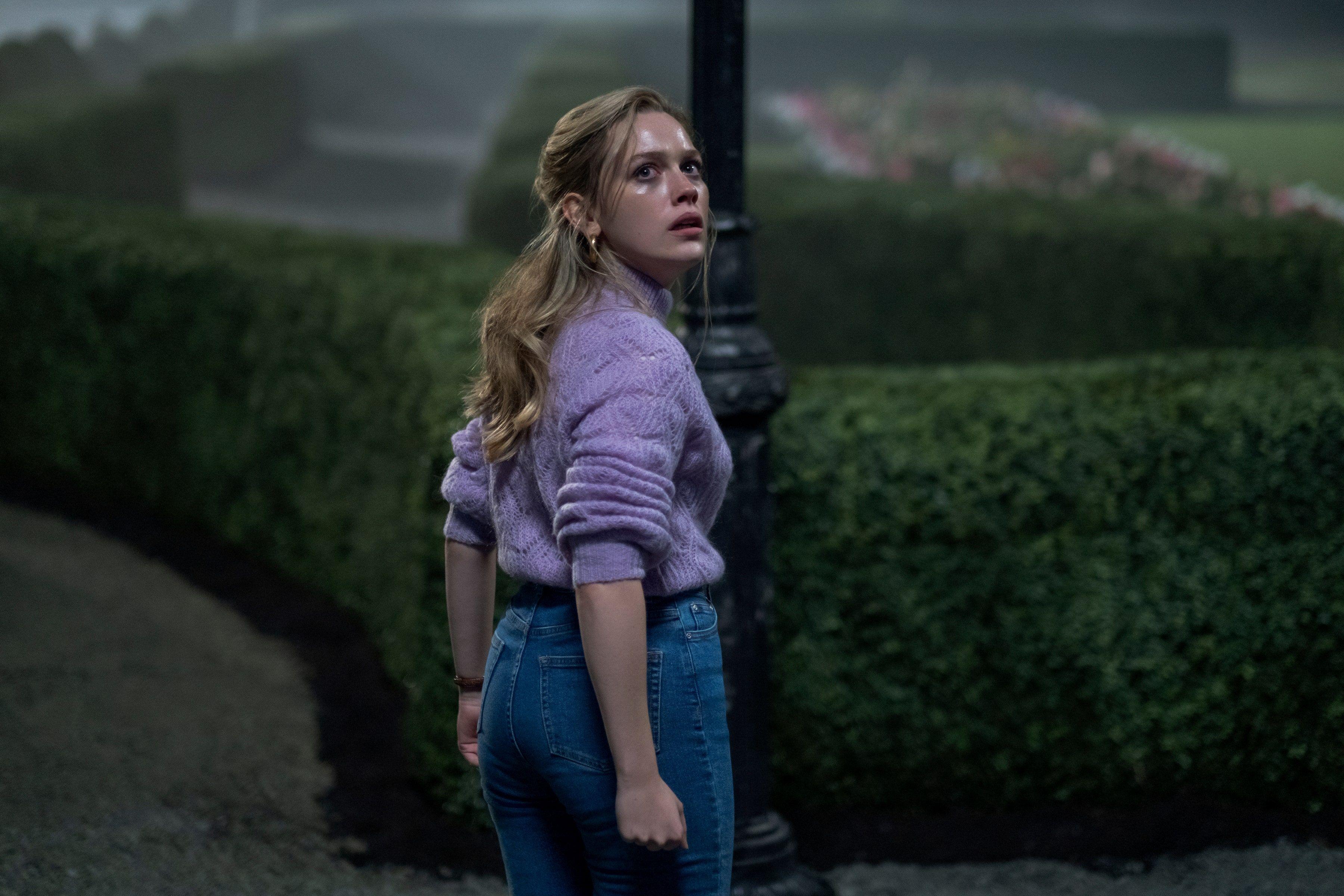 3600x2400 The Haunting Of Bly Manor Is An Erratic, Melodramatic Follow Up