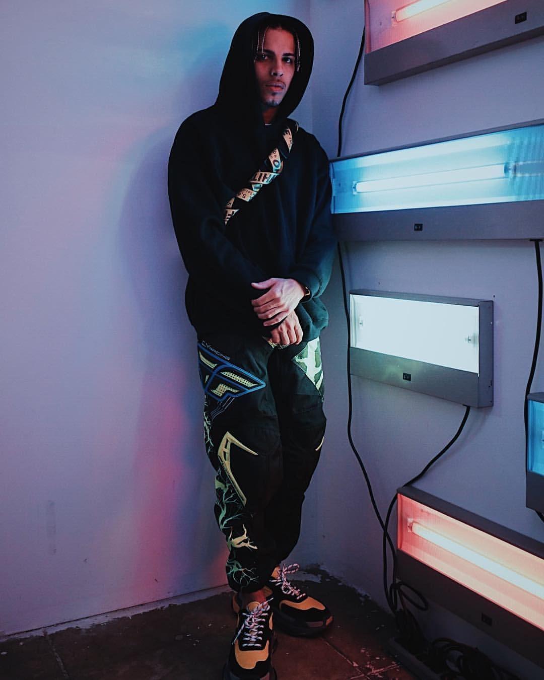 Rauw Alejandro Wallpapers - Top Free Rauw Alejandro Backgrounds