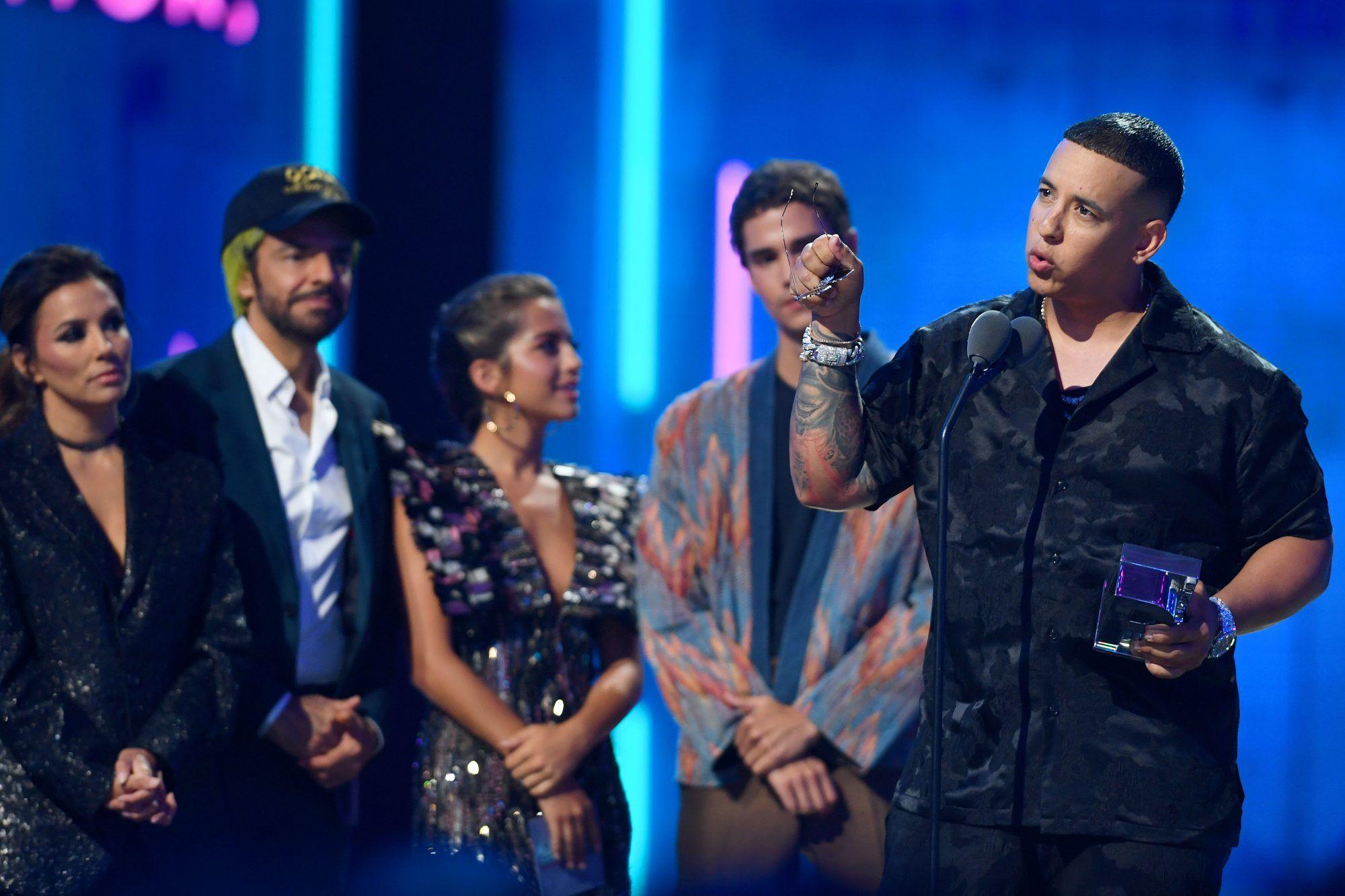 2000x1333 Daddy Yankee Talks About Puerto Rico at Premios Juventud. People en Español