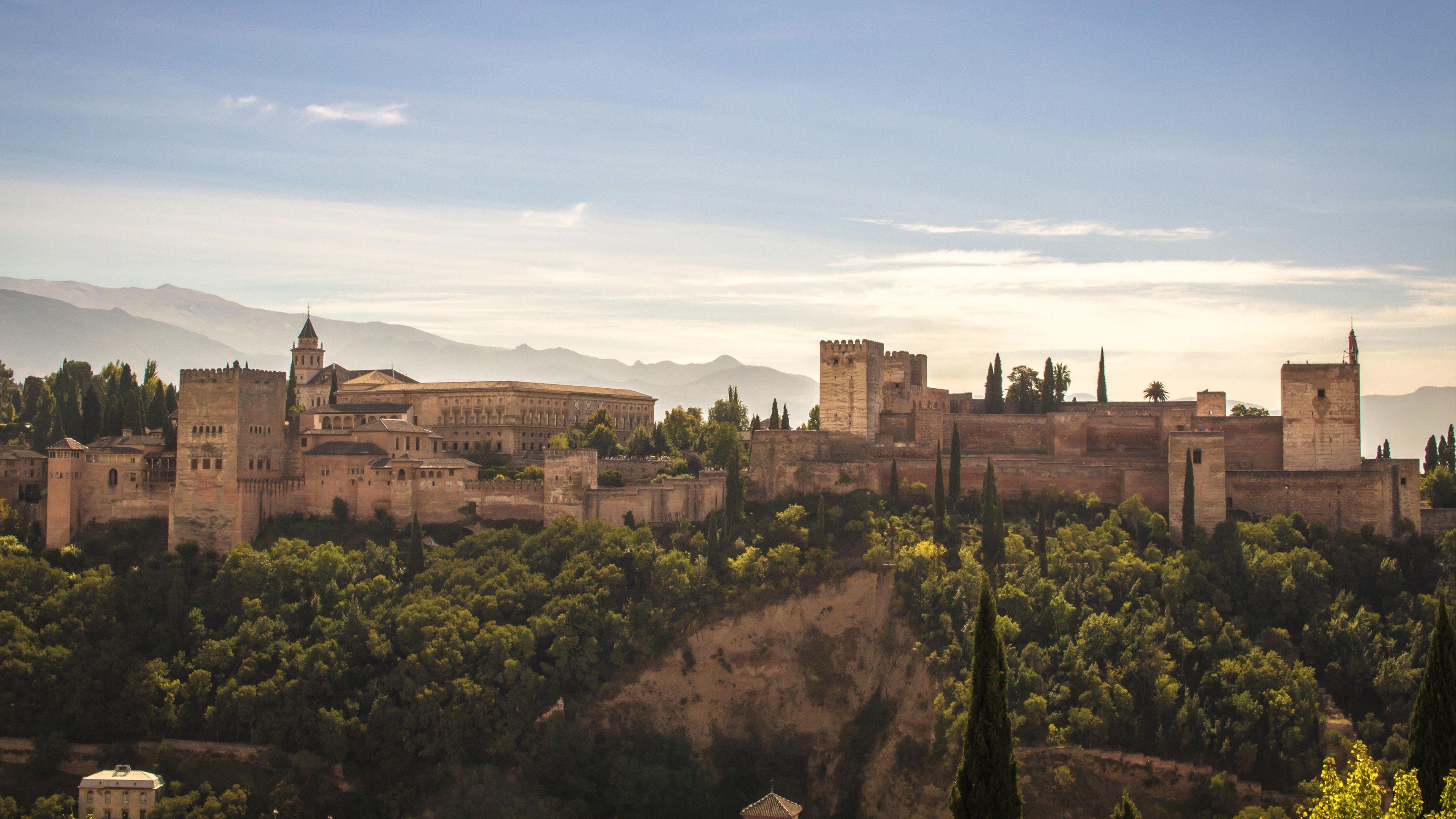 3840x2160 Alhambra Palace, Spain [3840 × 2160] (2K 16:9)