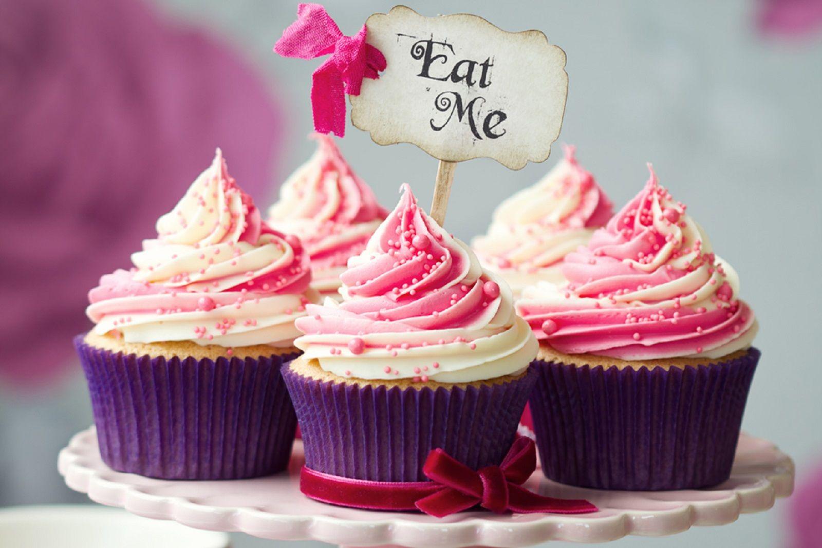 1600x1067 Cupcakes Wallpaper