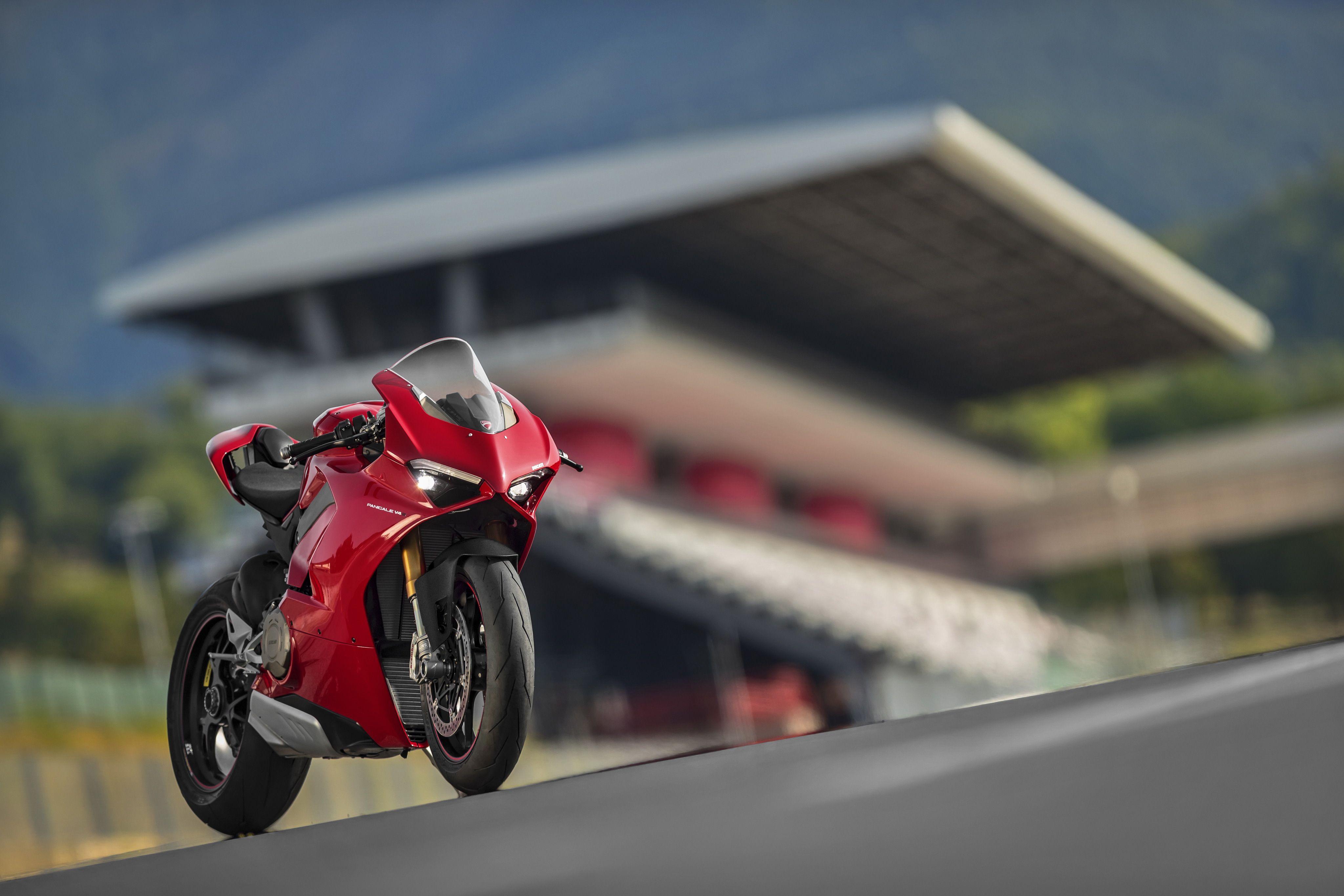 4096x2730 Ducati Panigale V4 S HD Bikes, 4k Wallpaper, Image, Background, Photo and Picture
